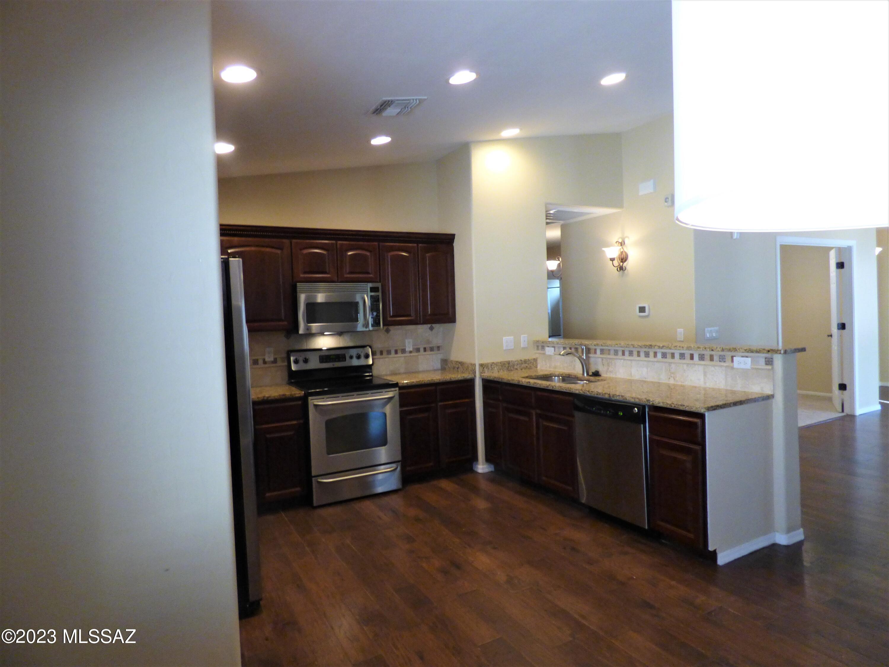 The Villages IV At Dove Mountain (1-47) - Residential Lease