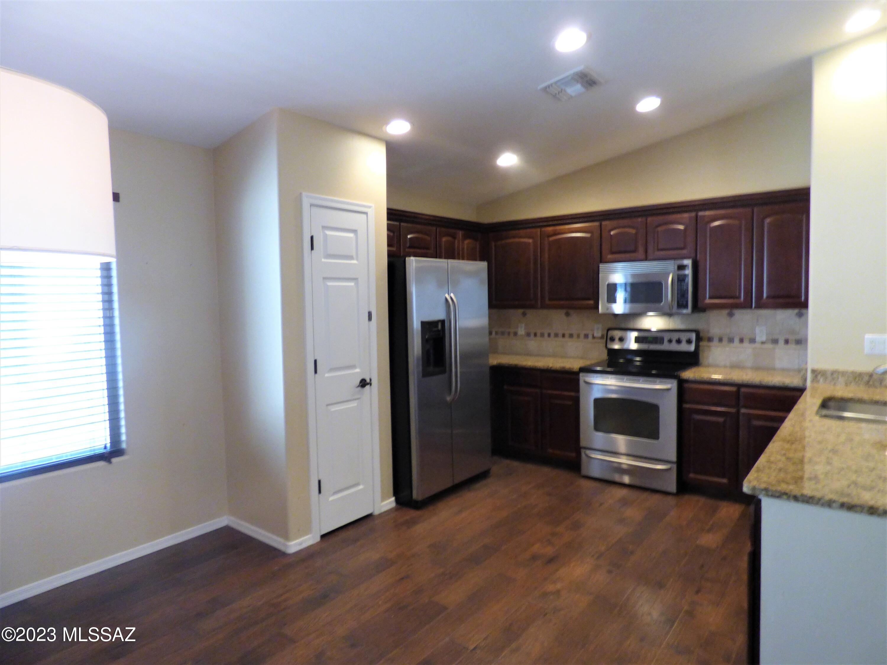 The Villages IV At Dove Mountain (1-47) - Residential Lease