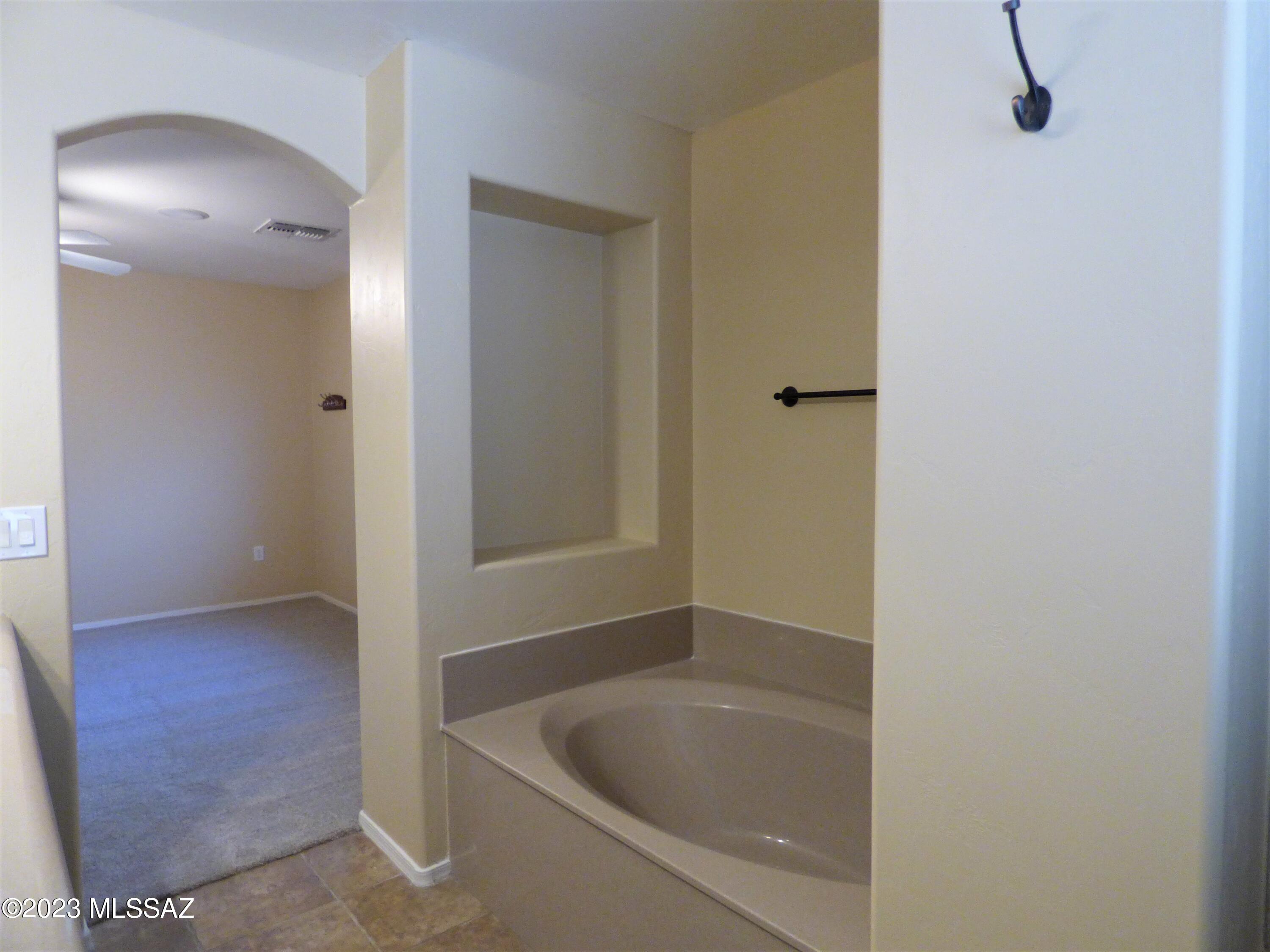 The Villages IV At Dove Mountain (1-47) - Residential Lease