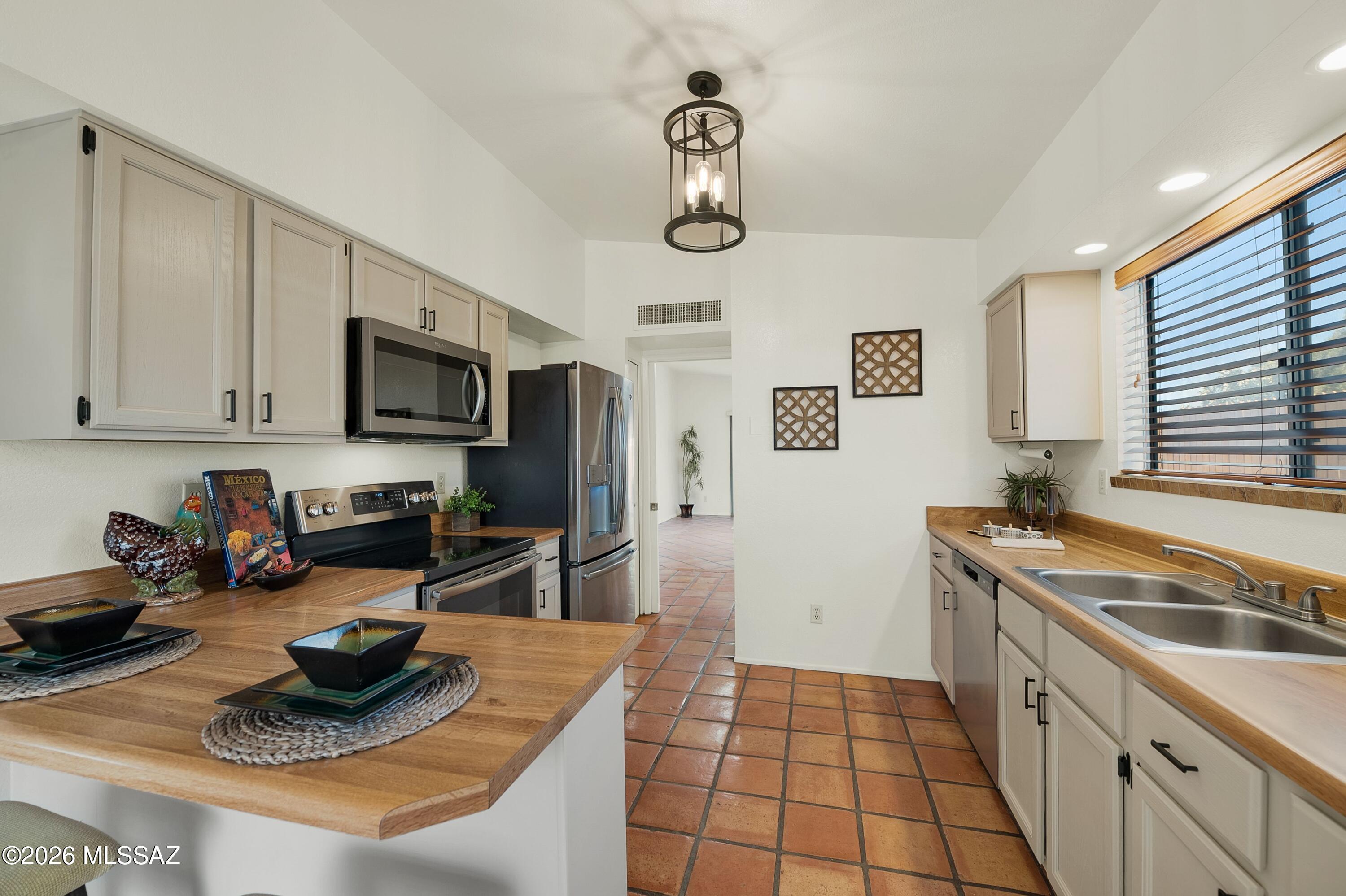 Ladera Brisas Townhouses (1-106) - Residential