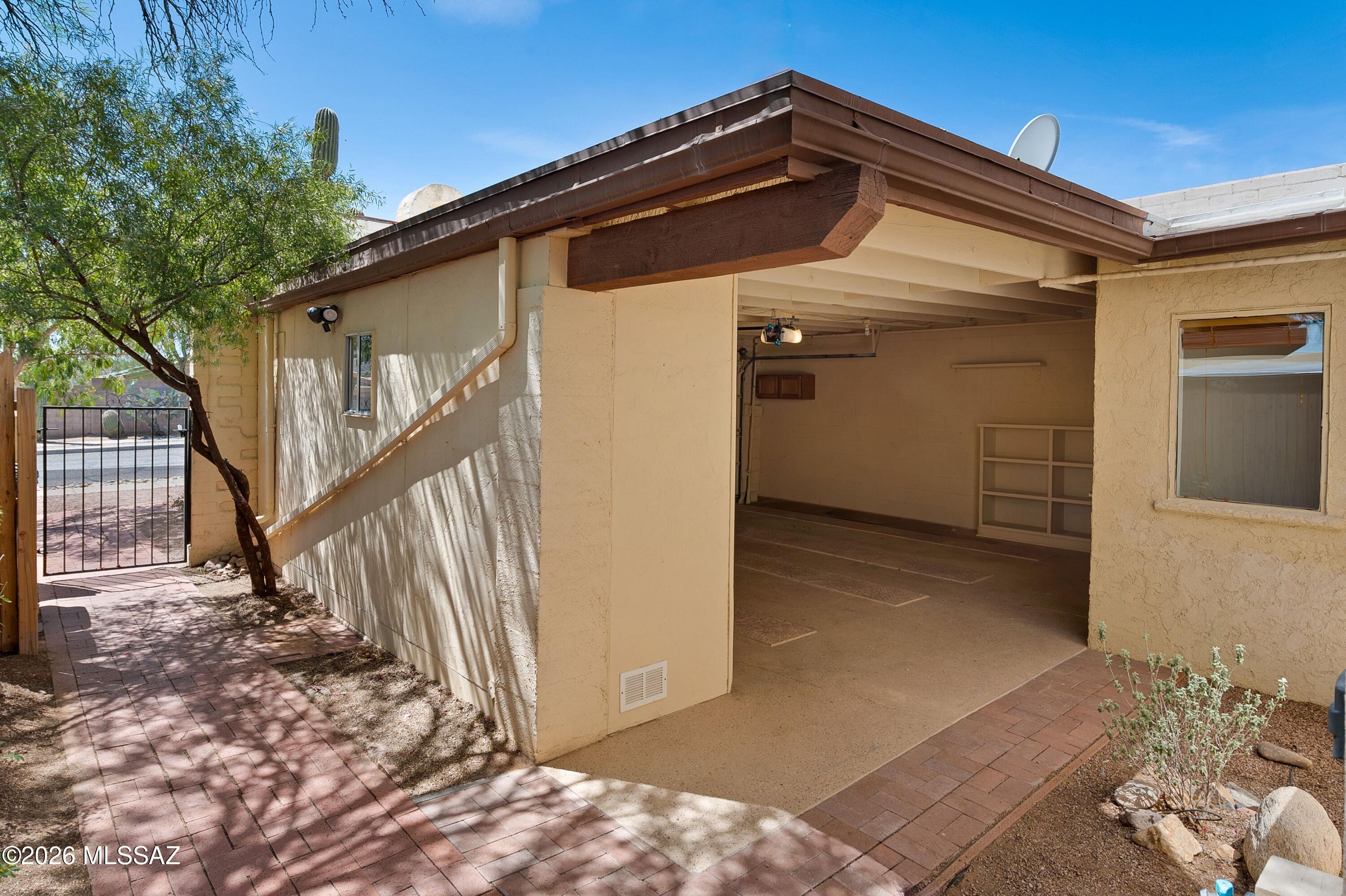 Ladera Brisas Townhouses (1-106) - Residential