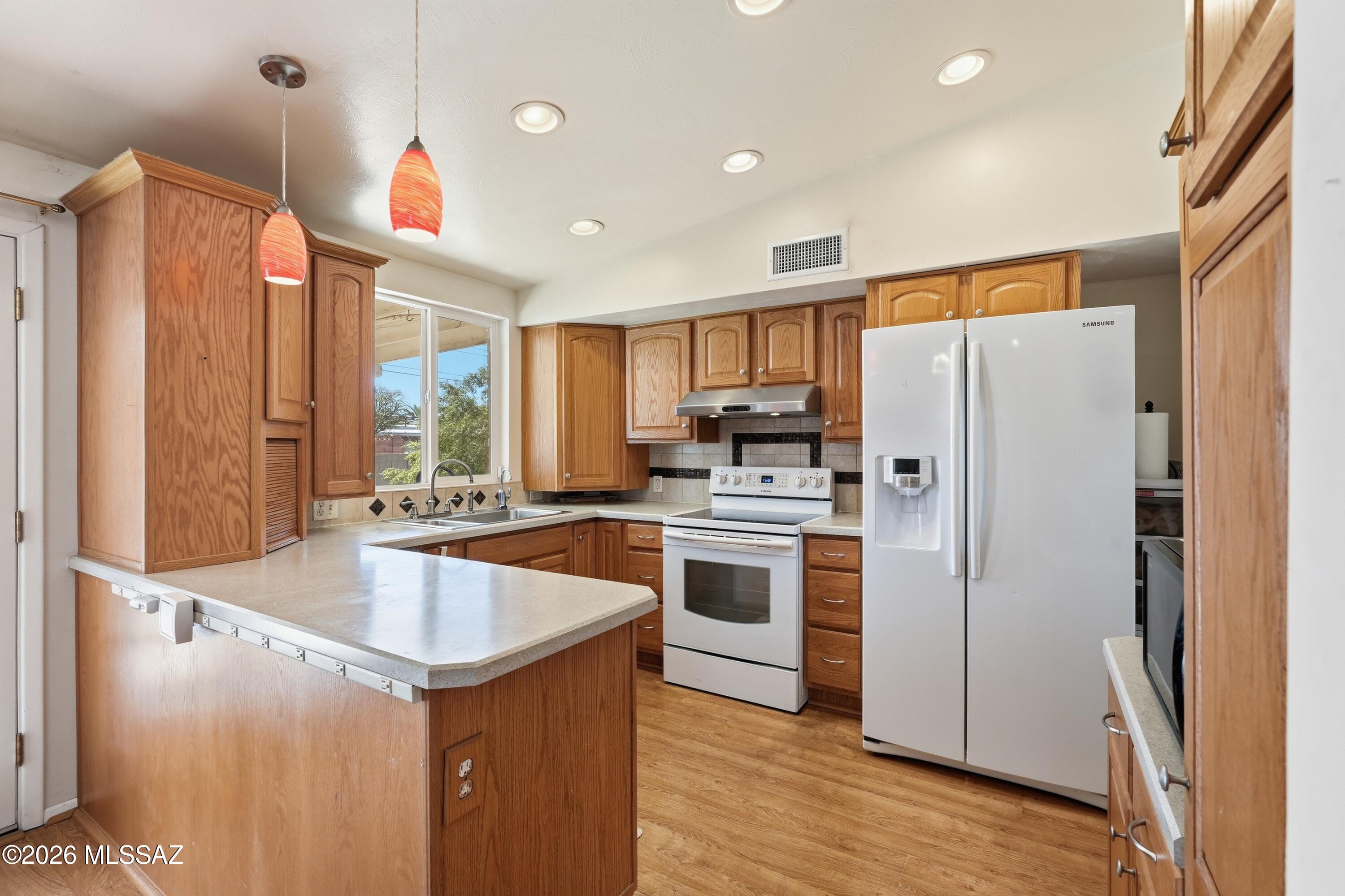 Longview Estates (194-470) - Residential