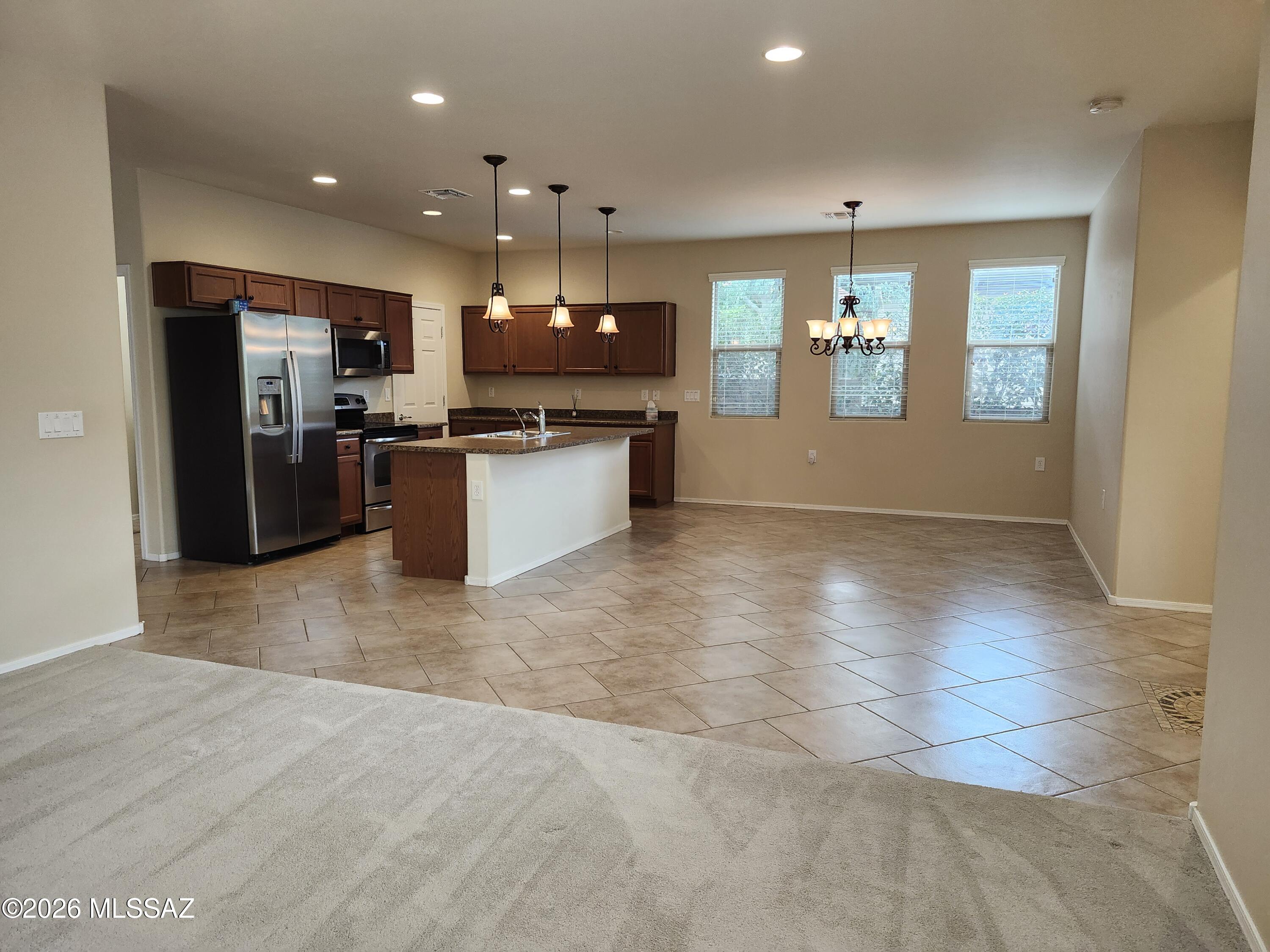 Four Seasons Phase 1 - Residential Lease