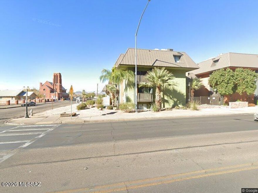 This 2 bedroom, 1.5 bath, corner condo is one block from UofA's main entrance. Condos are gated with onsite laundry, community Pool and Pool Table. Perfect for students. This unit is furnished. Its a short walk to Main Gate Square, shopping, entertainment and all that campus life has to offer.