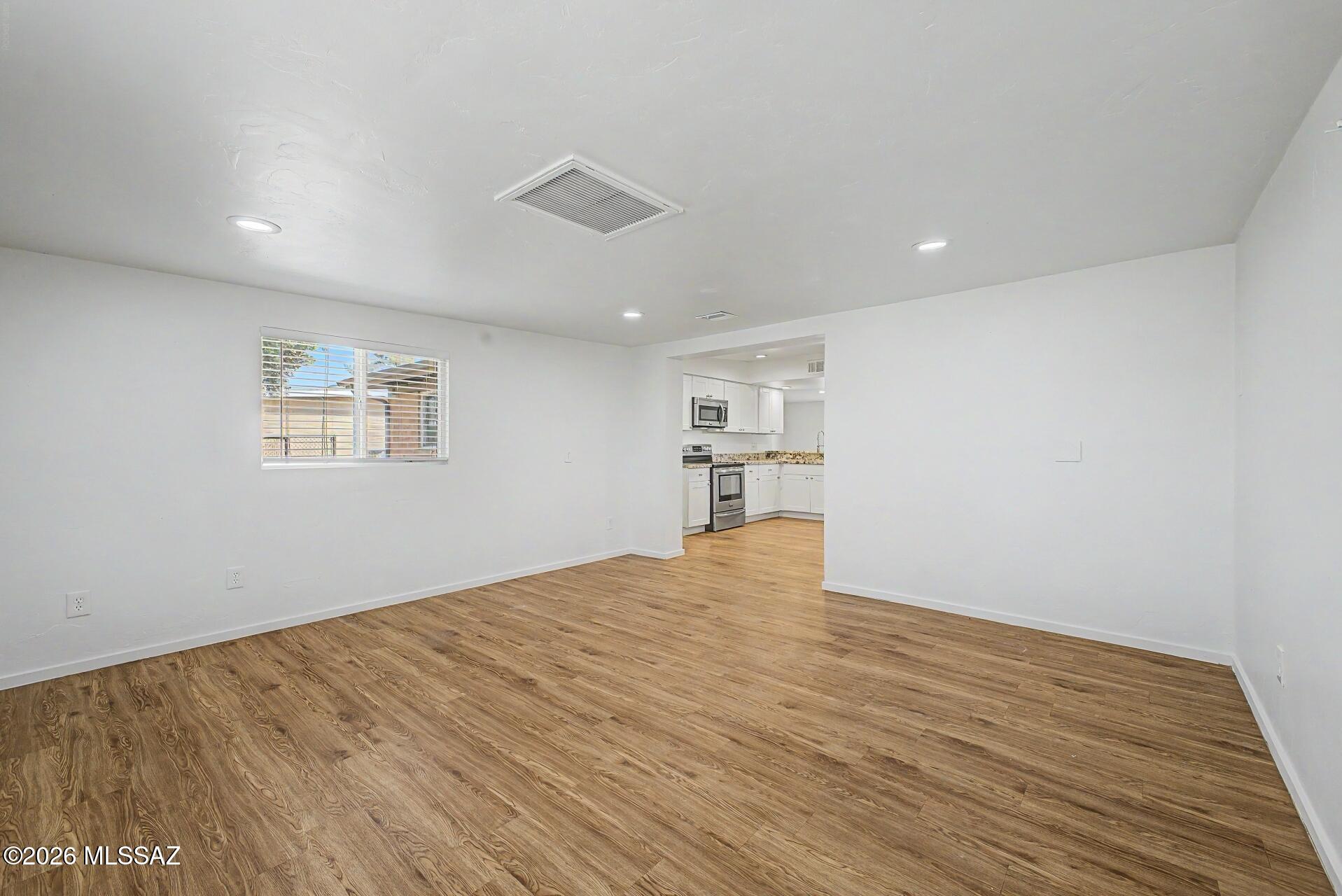 La Cholla - Residential