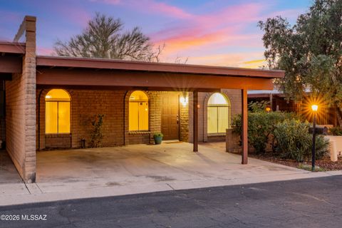 447 W Calle Lago Tucson AZ 85704