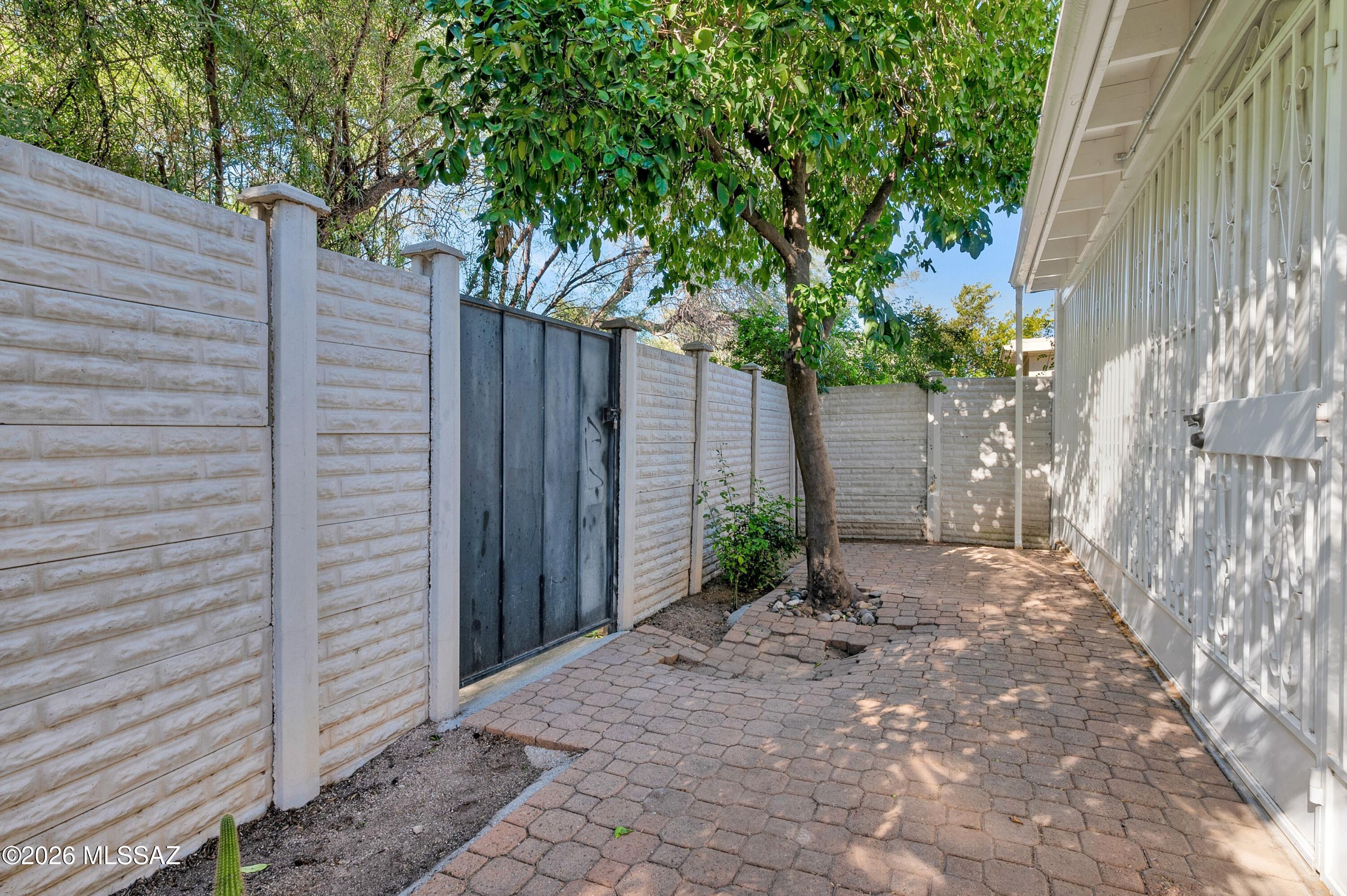 Monterey Villa (1-31) - Residential
