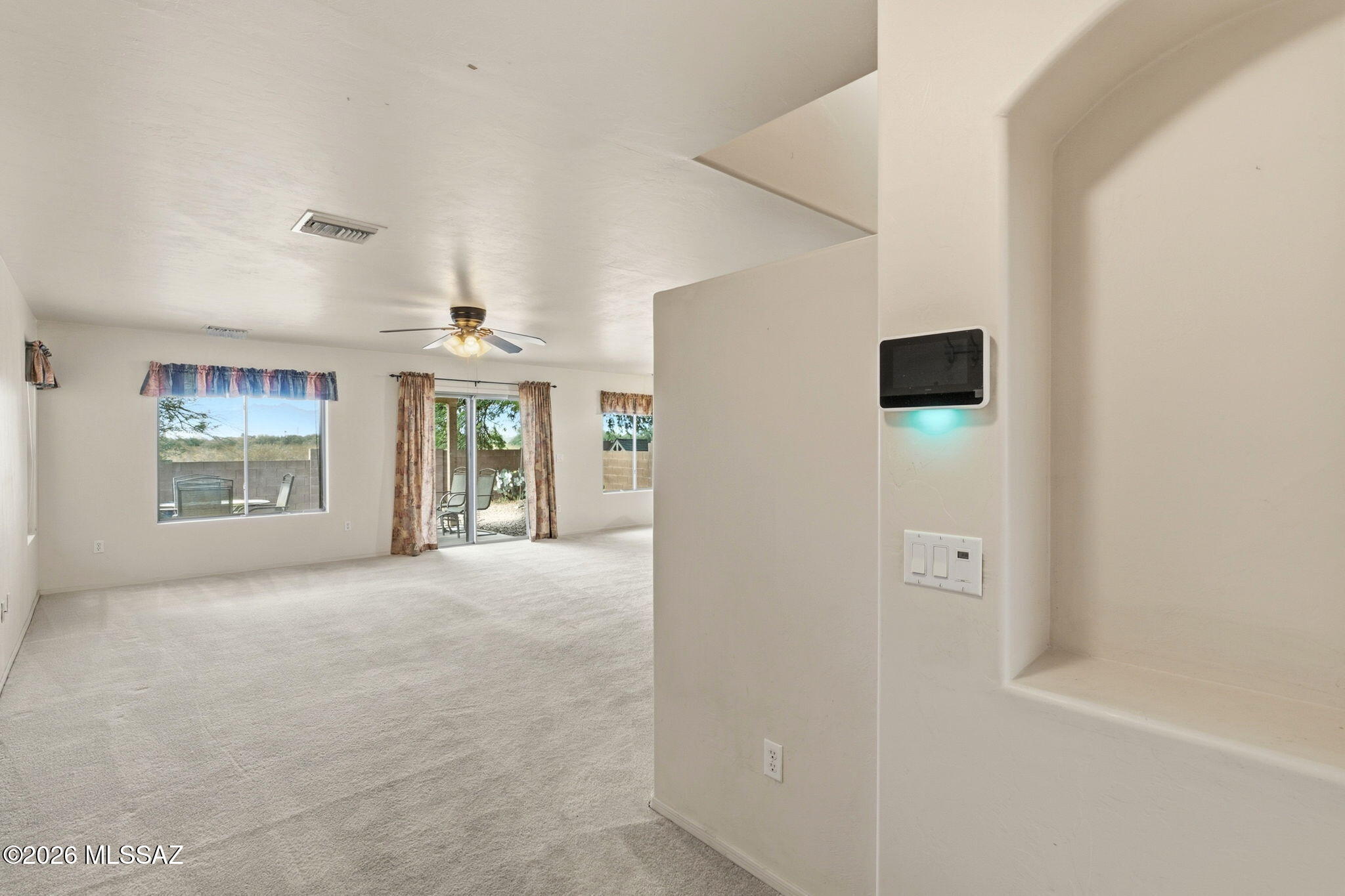 4141 E Cameo Point Drive