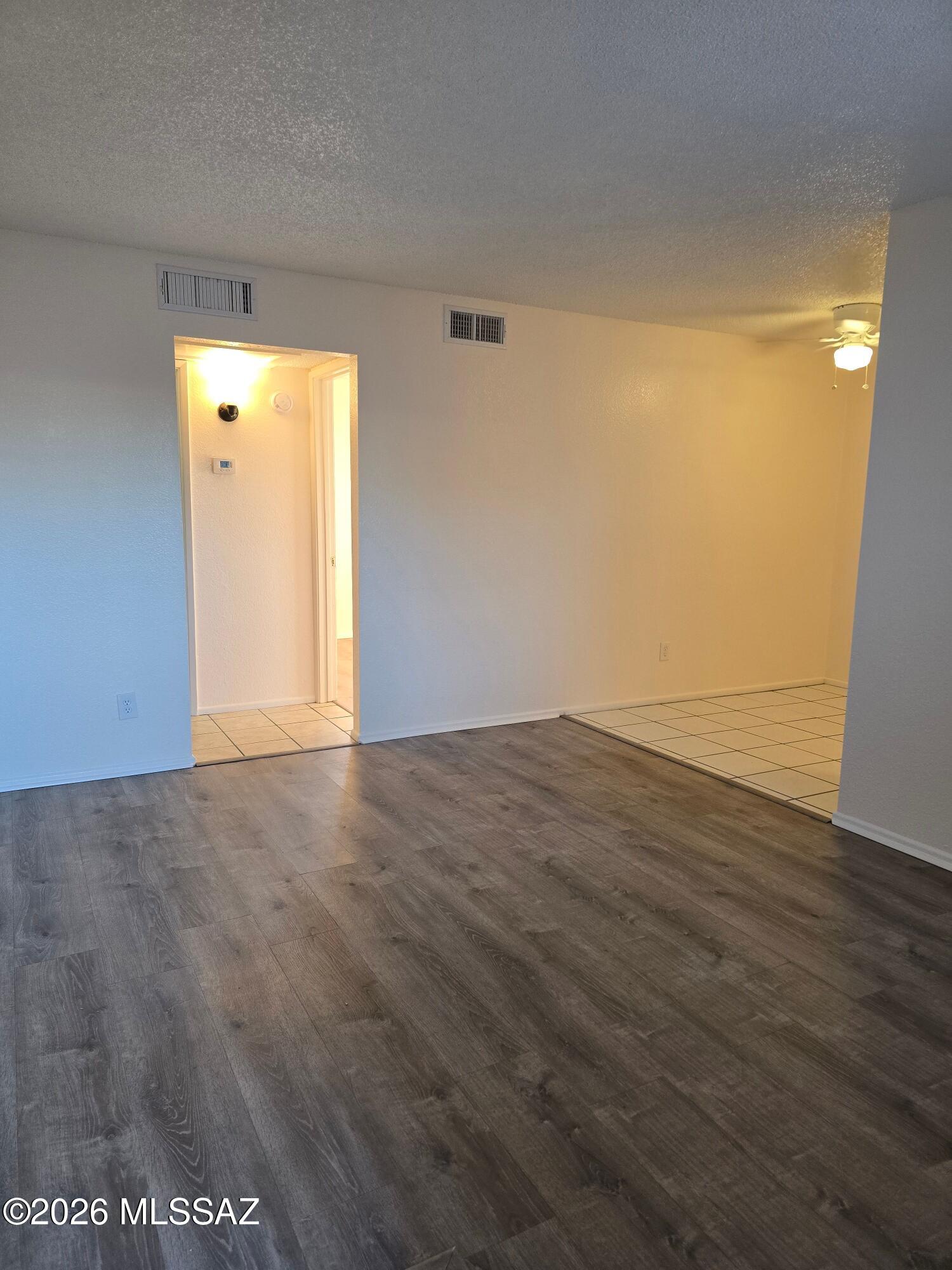 Country Club Park Annex - Residential Lease