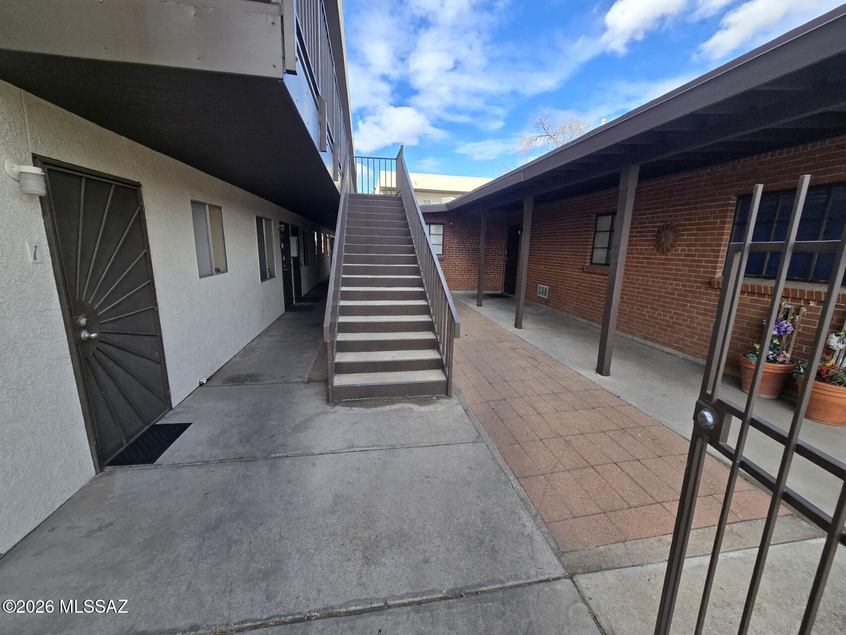 Country Club Park Annex - Residential Lease