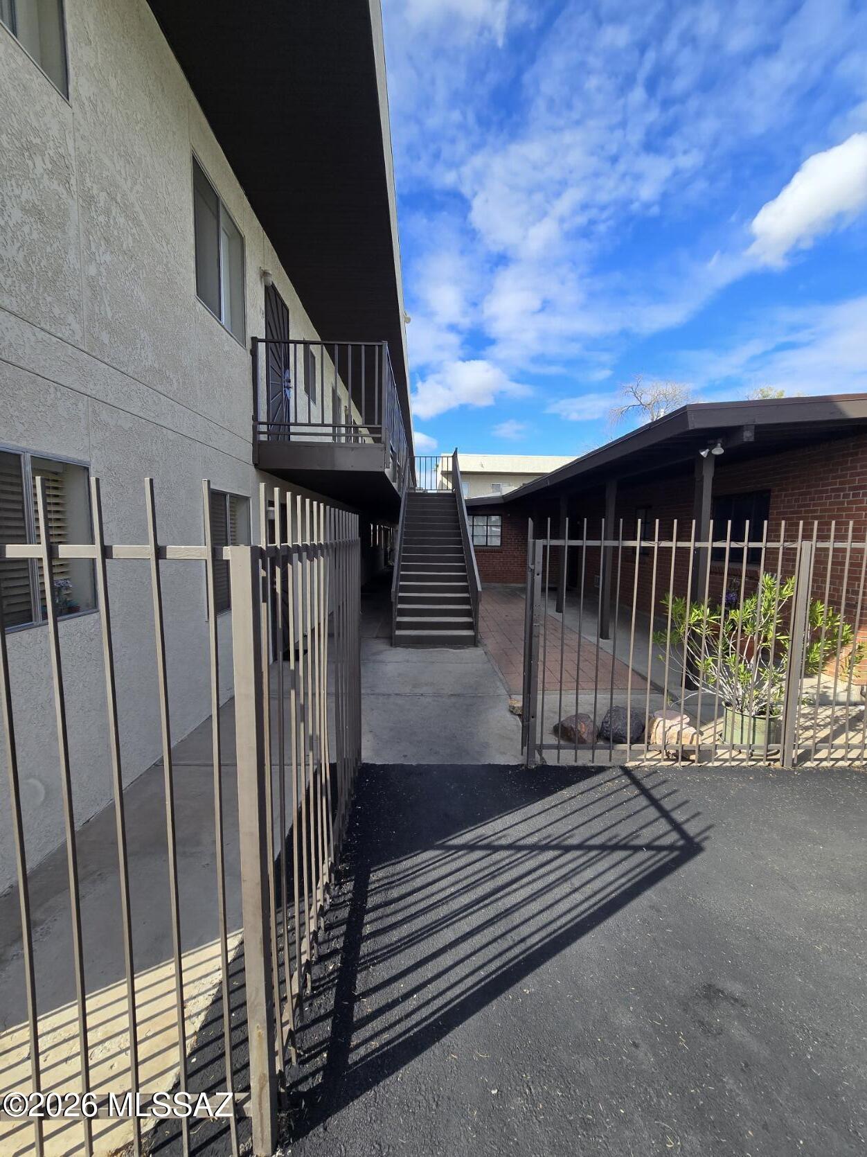 Country Club Park Annex - Residential Lease
