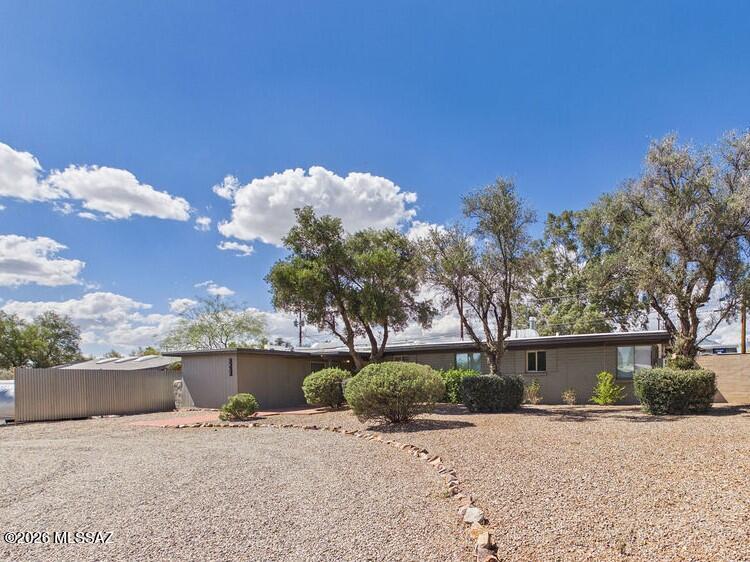 5457 E 6th Street