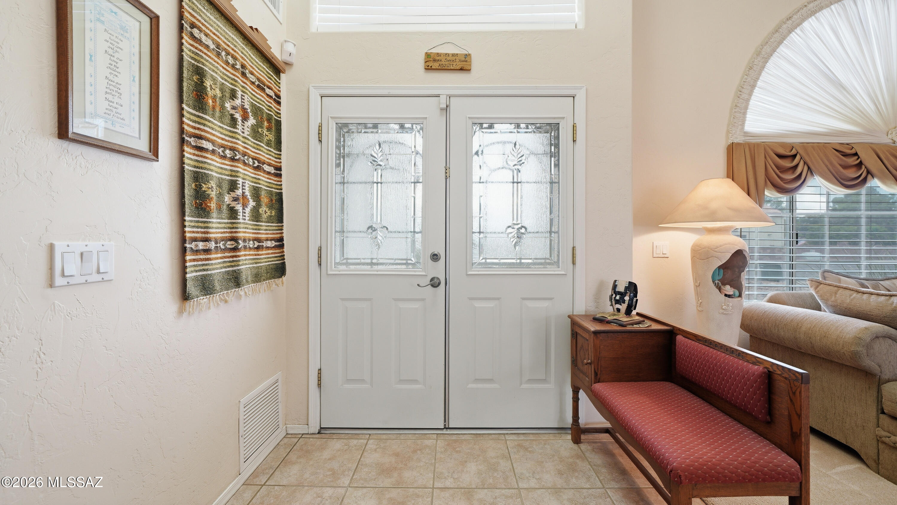 2092 Town And Country Drive