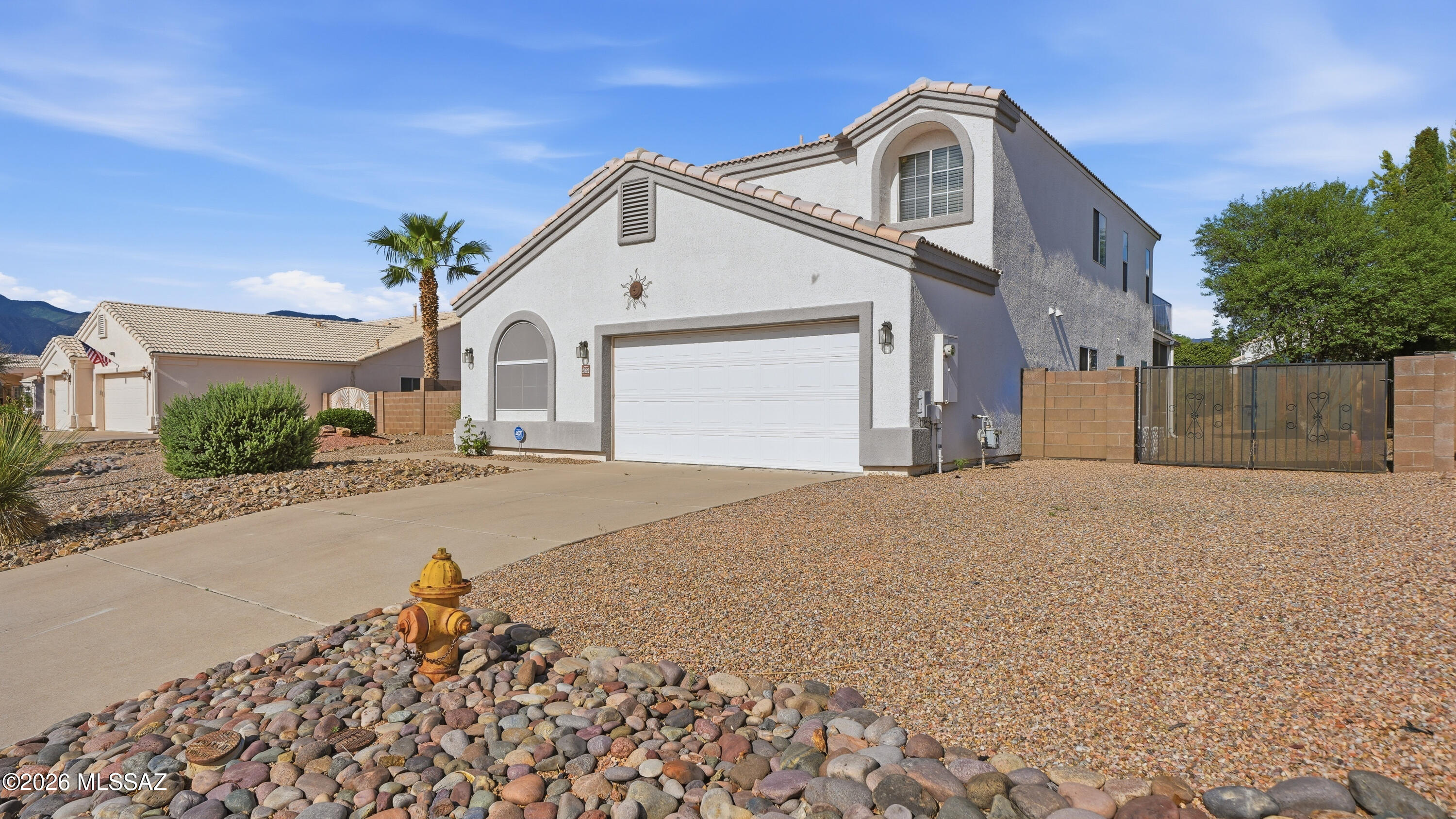 2092 Town And Country Drive