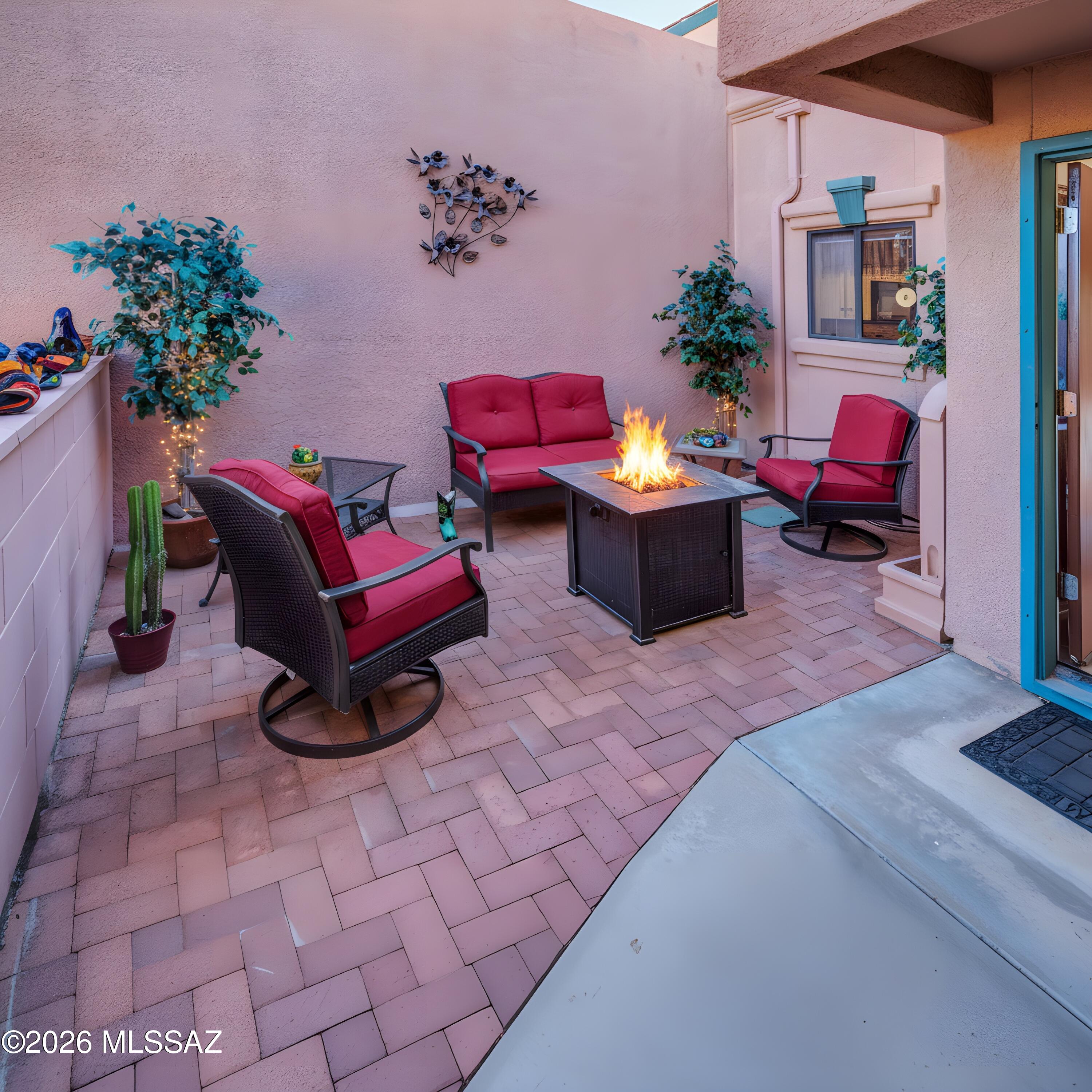 Las Campanas BLK J (1-37) - Residential