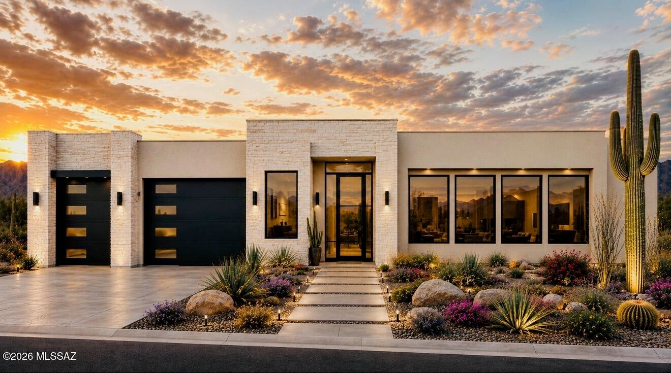 1235 W Weathered Stone Place