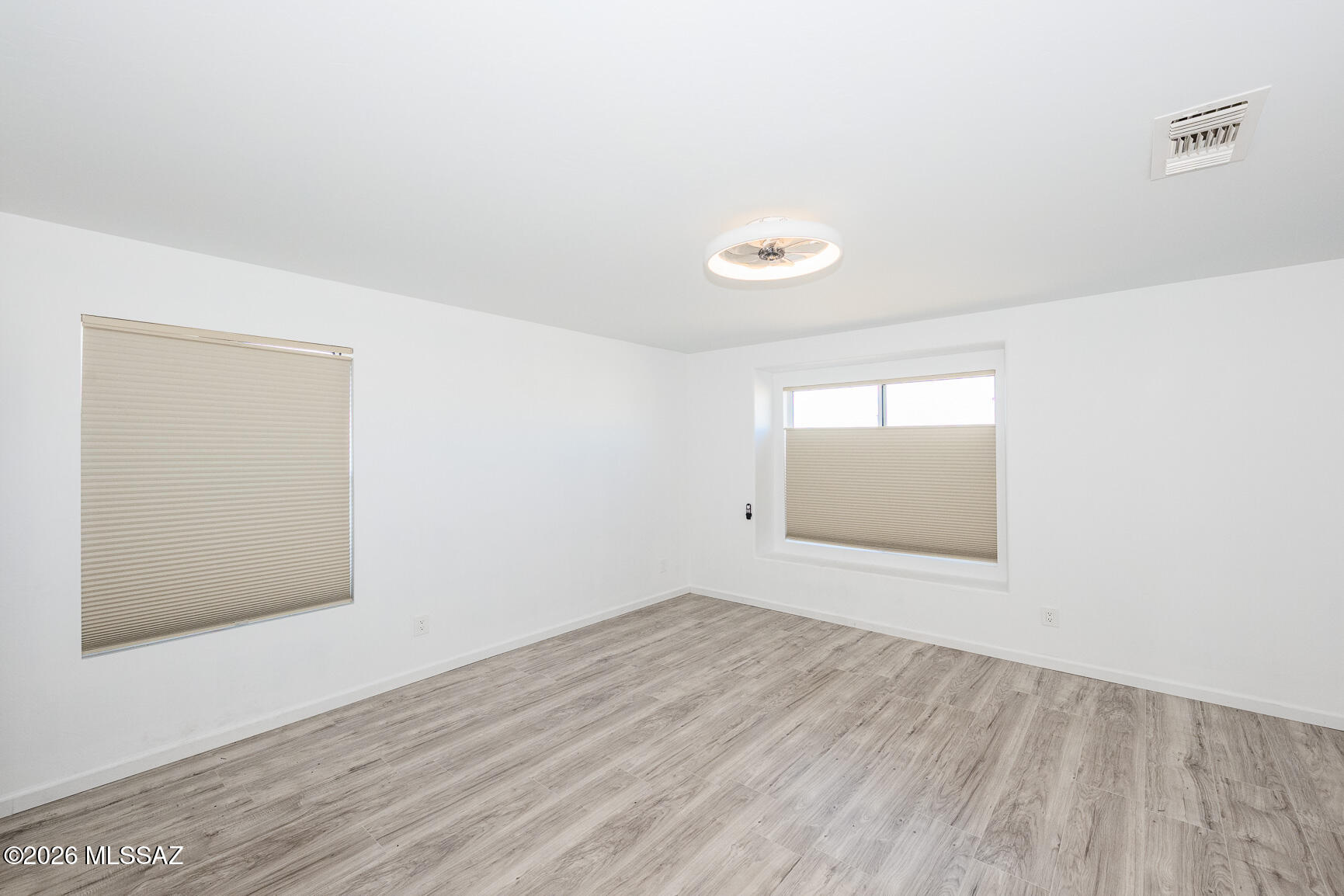 Black Horse (1-411) - Residential