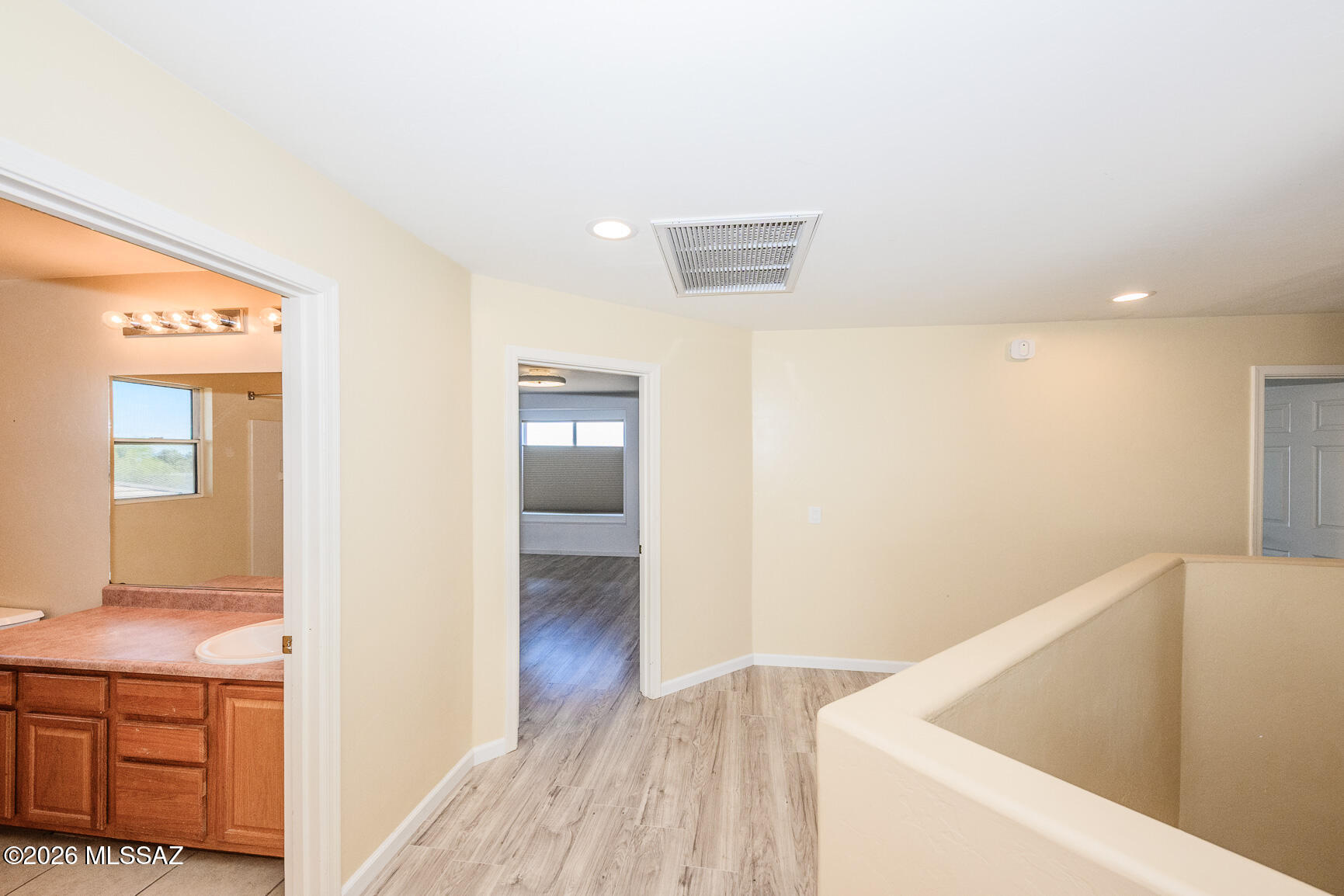 Black Horse (1-411) - Residential