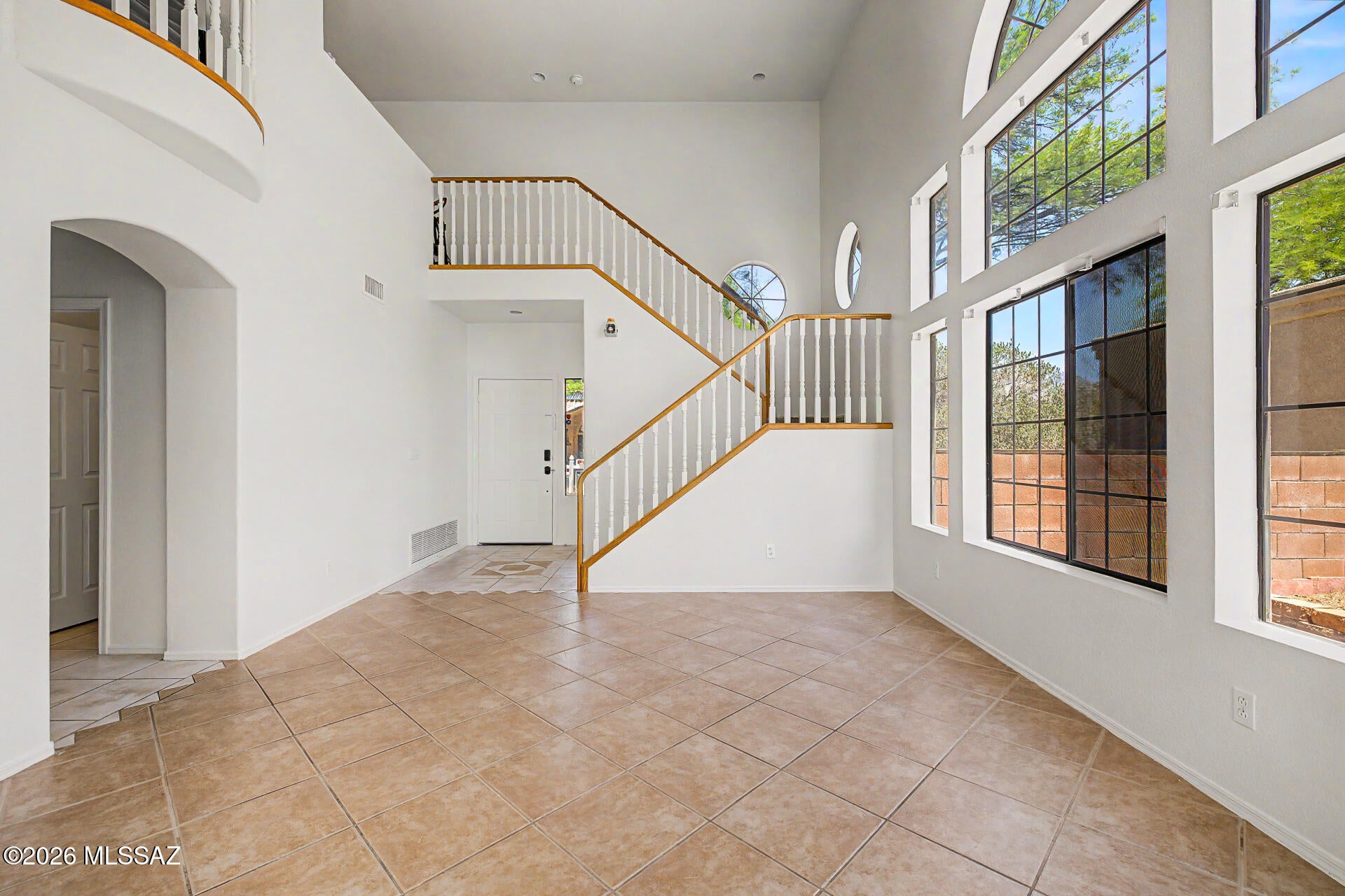 5505 N Moccasin Trail