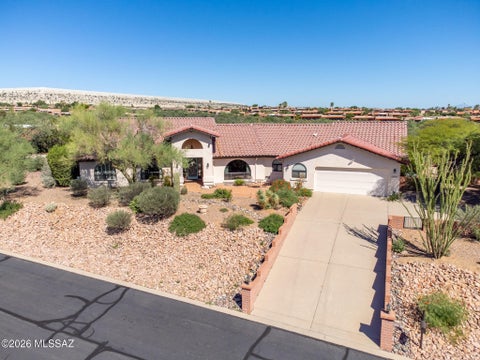 Photo of 3830 S Via De Las Cruces, Green Valley, AZ 85622 (MLS # 22622903)