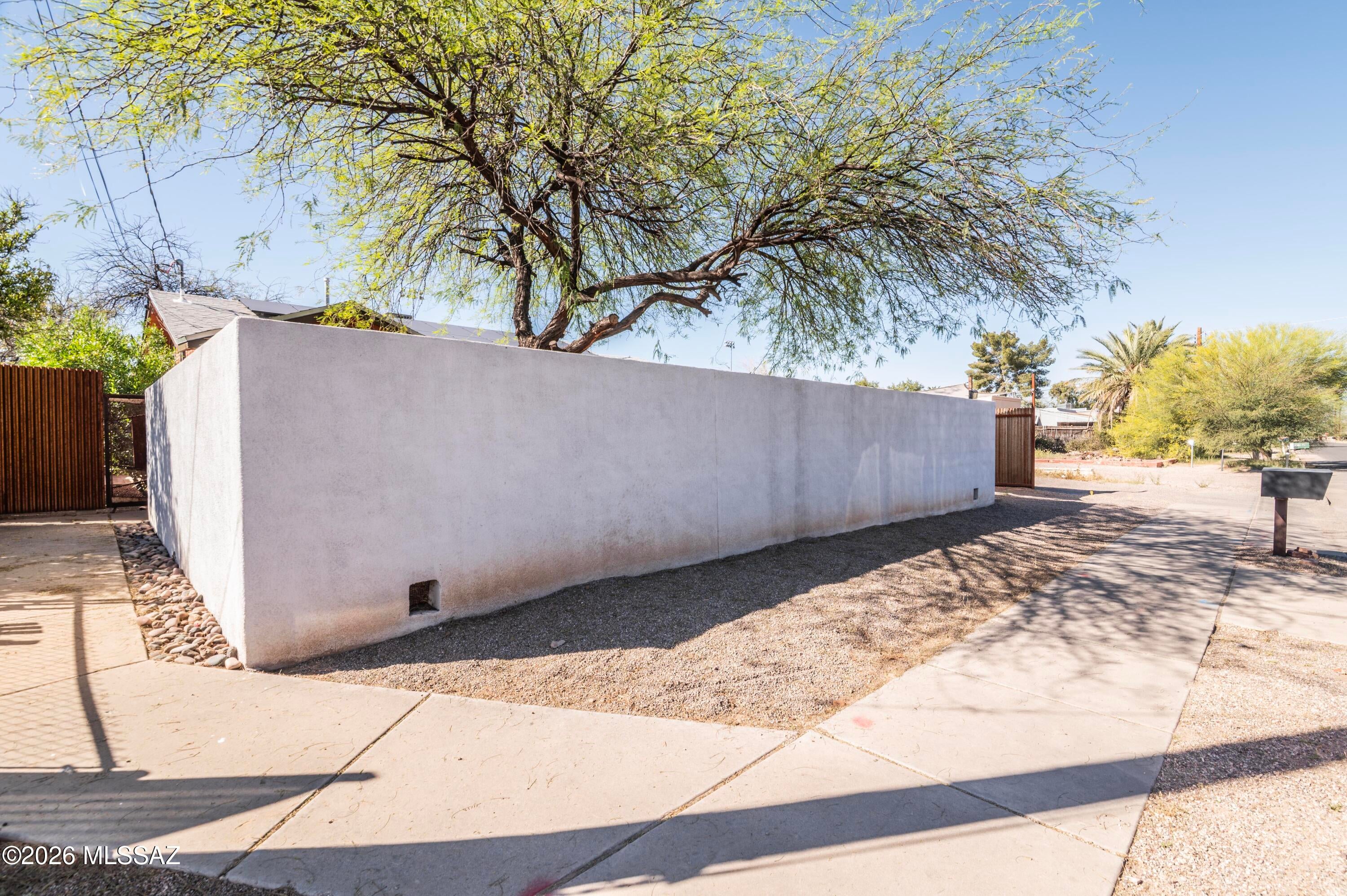 3244 E Flower Street
