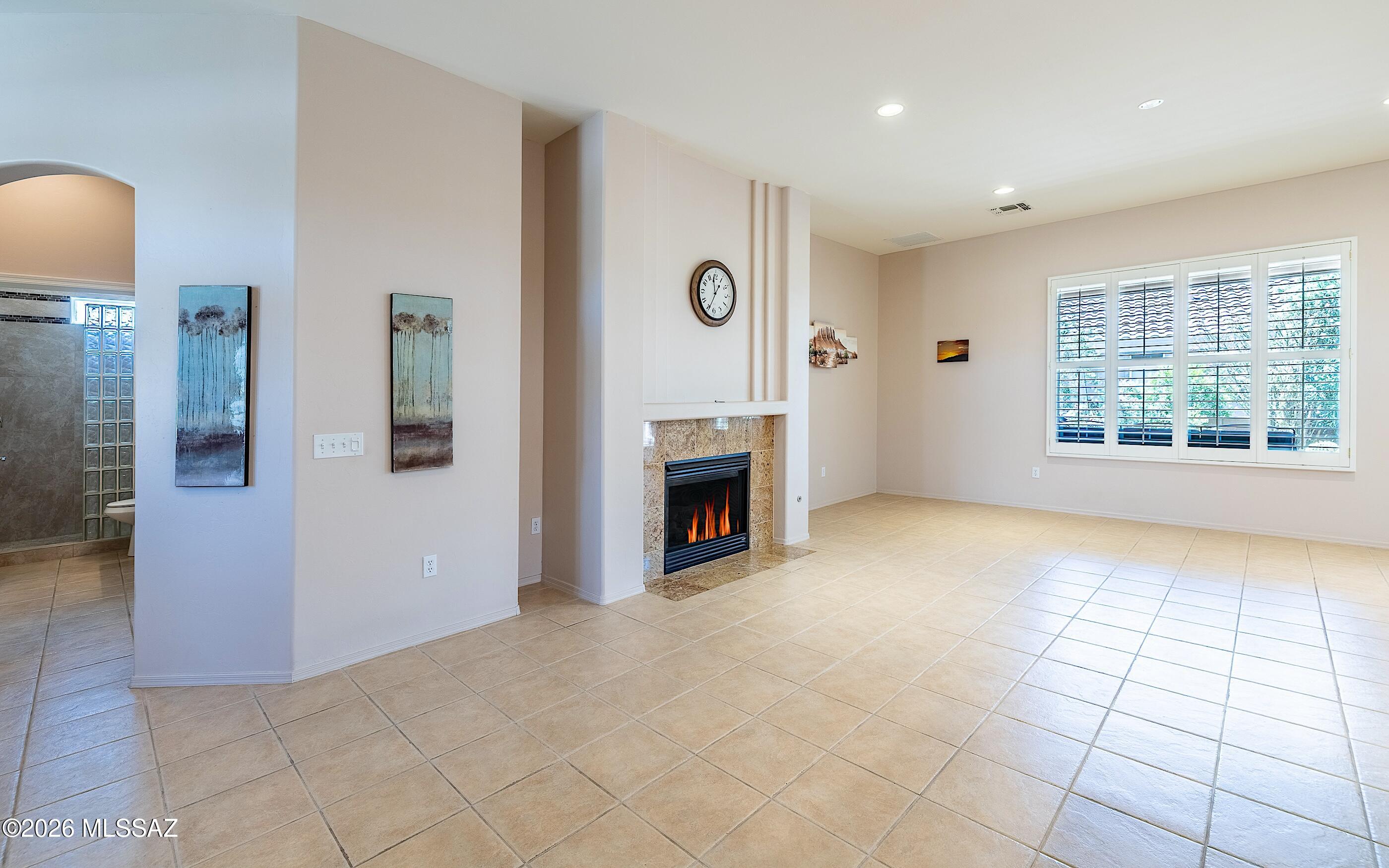 5069 W Desert Eagle Circle