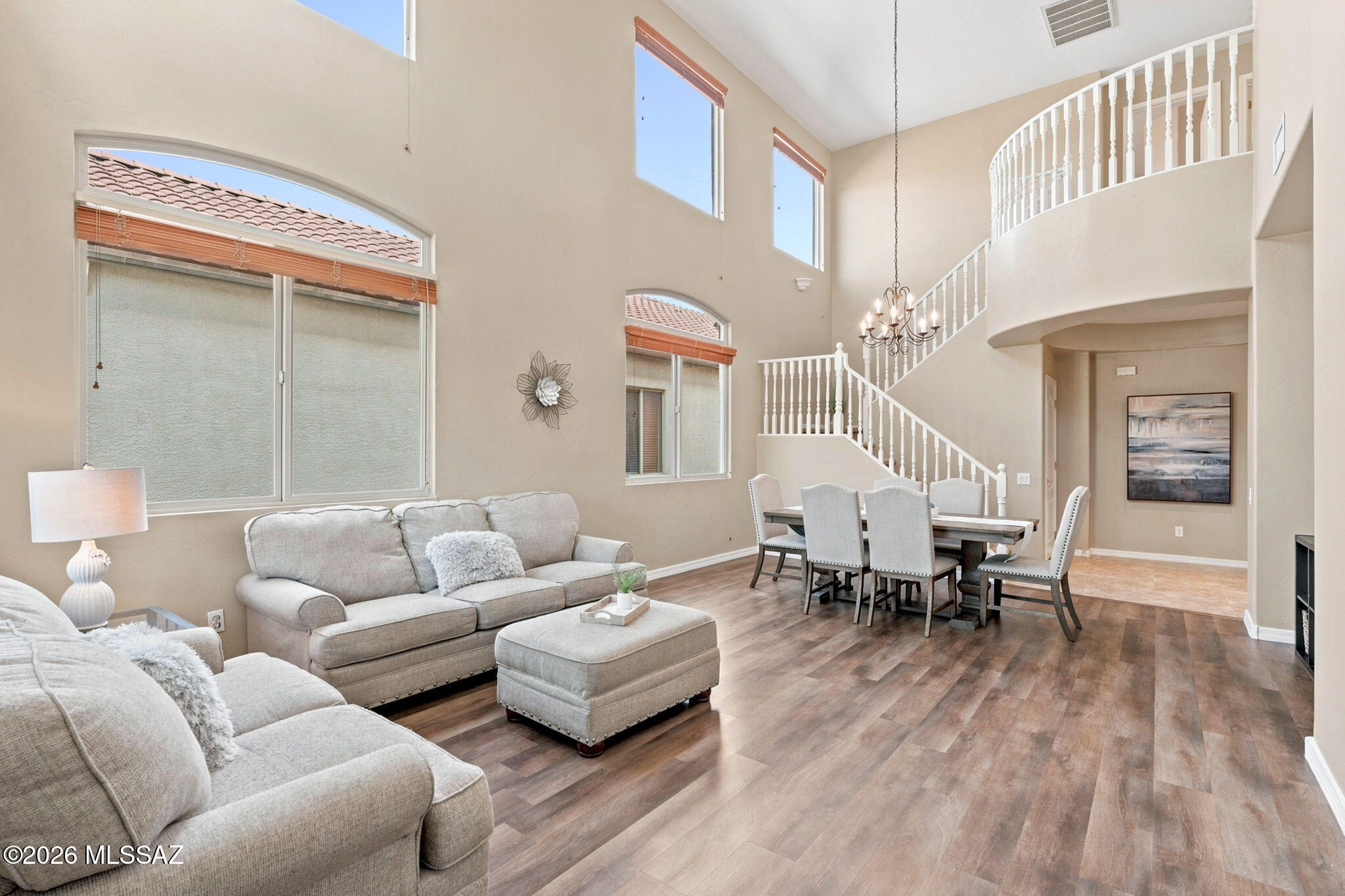 972 W Leatherleaf Drive
