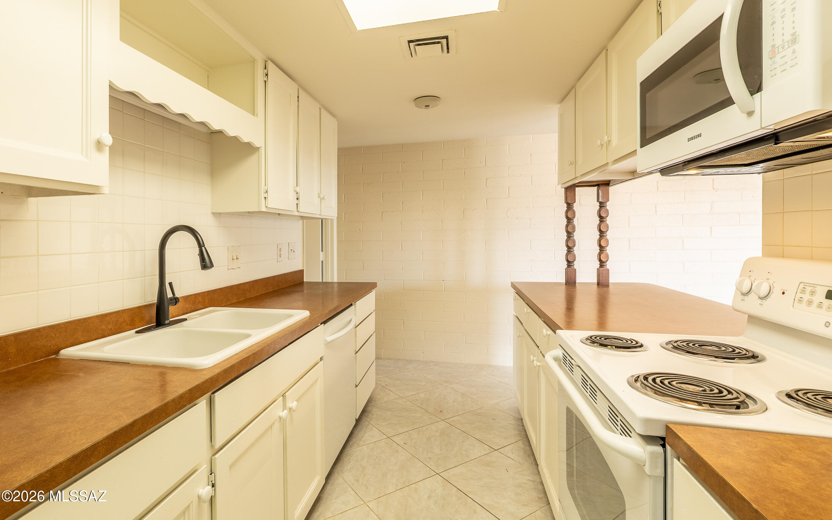 Green Valley Townhouses NO.7 - Residential