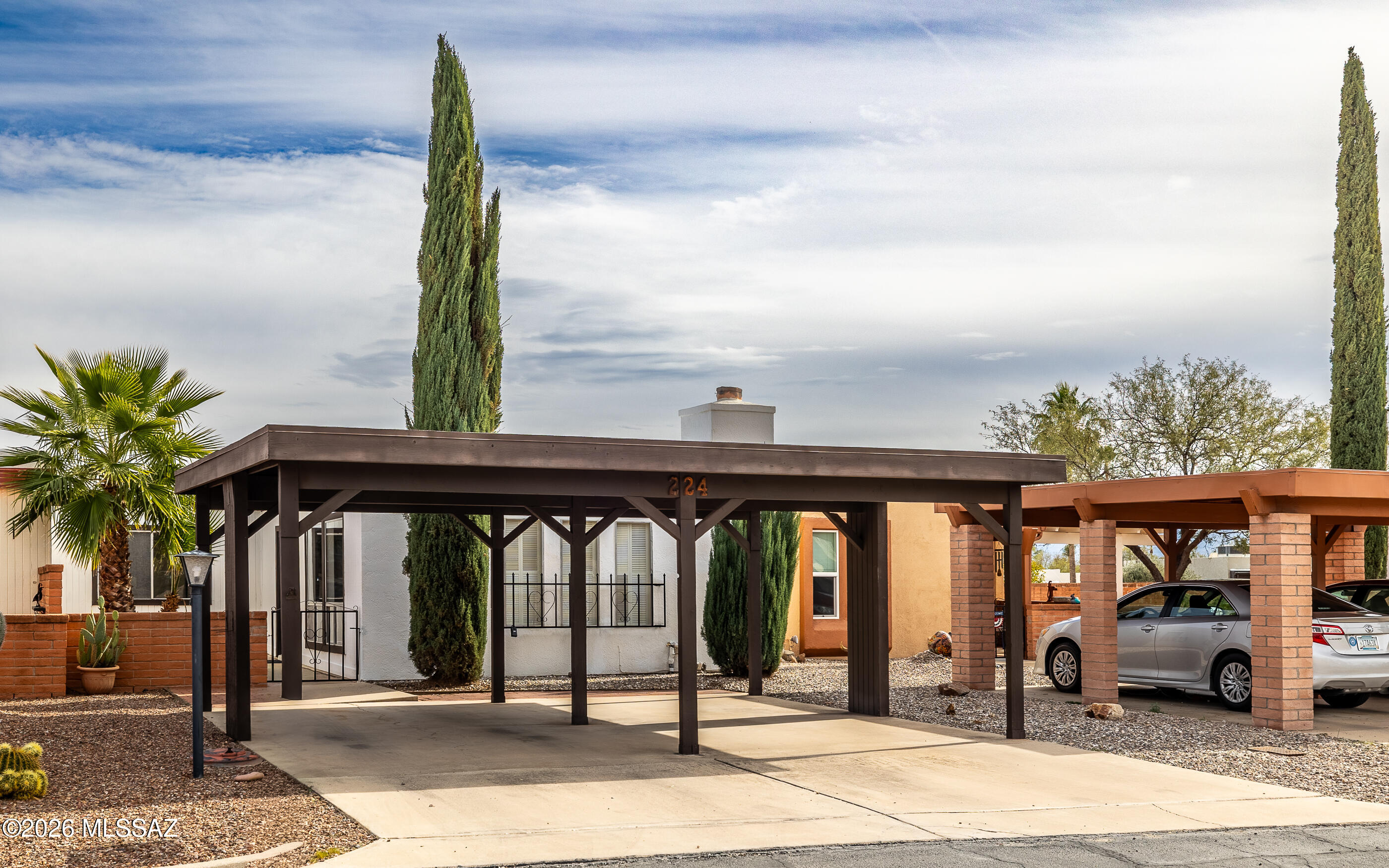Green Valley Townhouses NO.7 - Residential