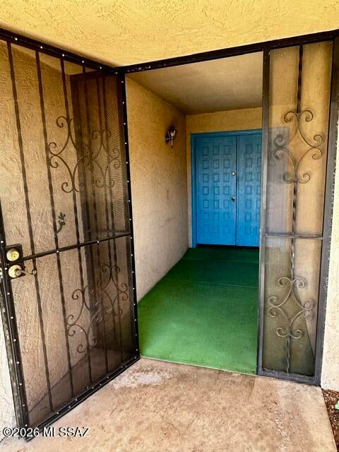 5742 N Camino Laguna