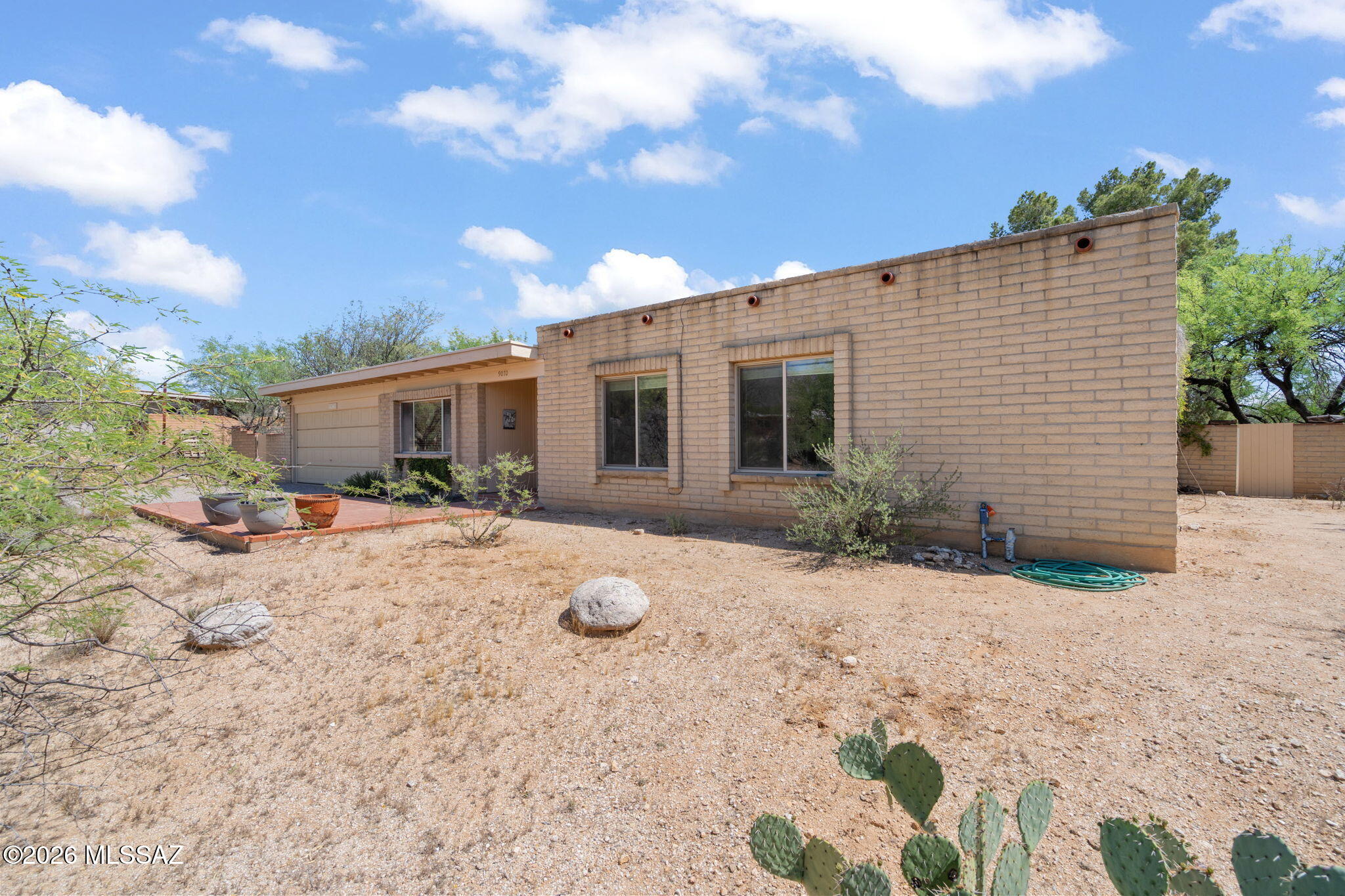 9070 E Kayenta Drive
