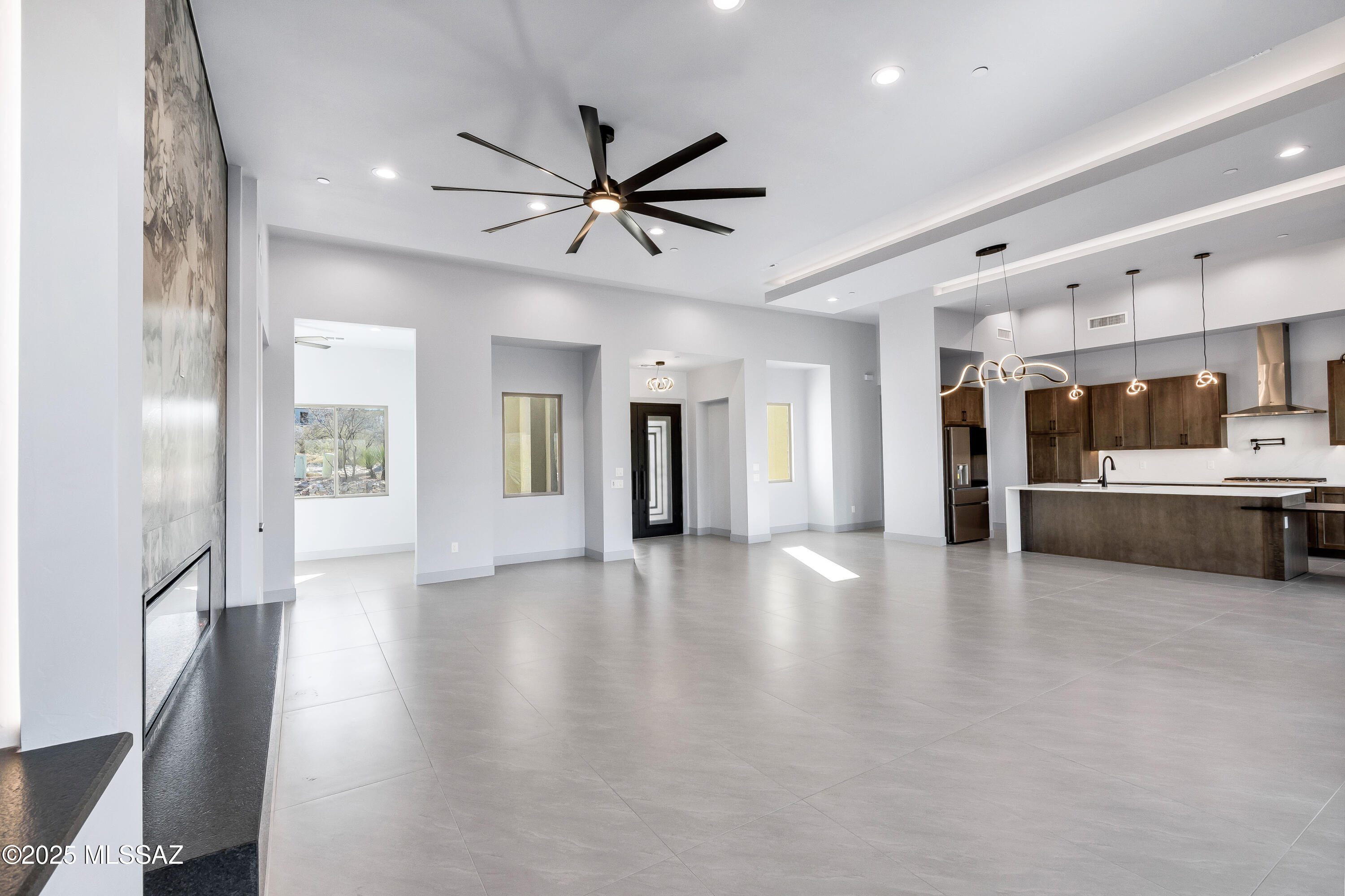 Coyote Creek (1-395) - Residential