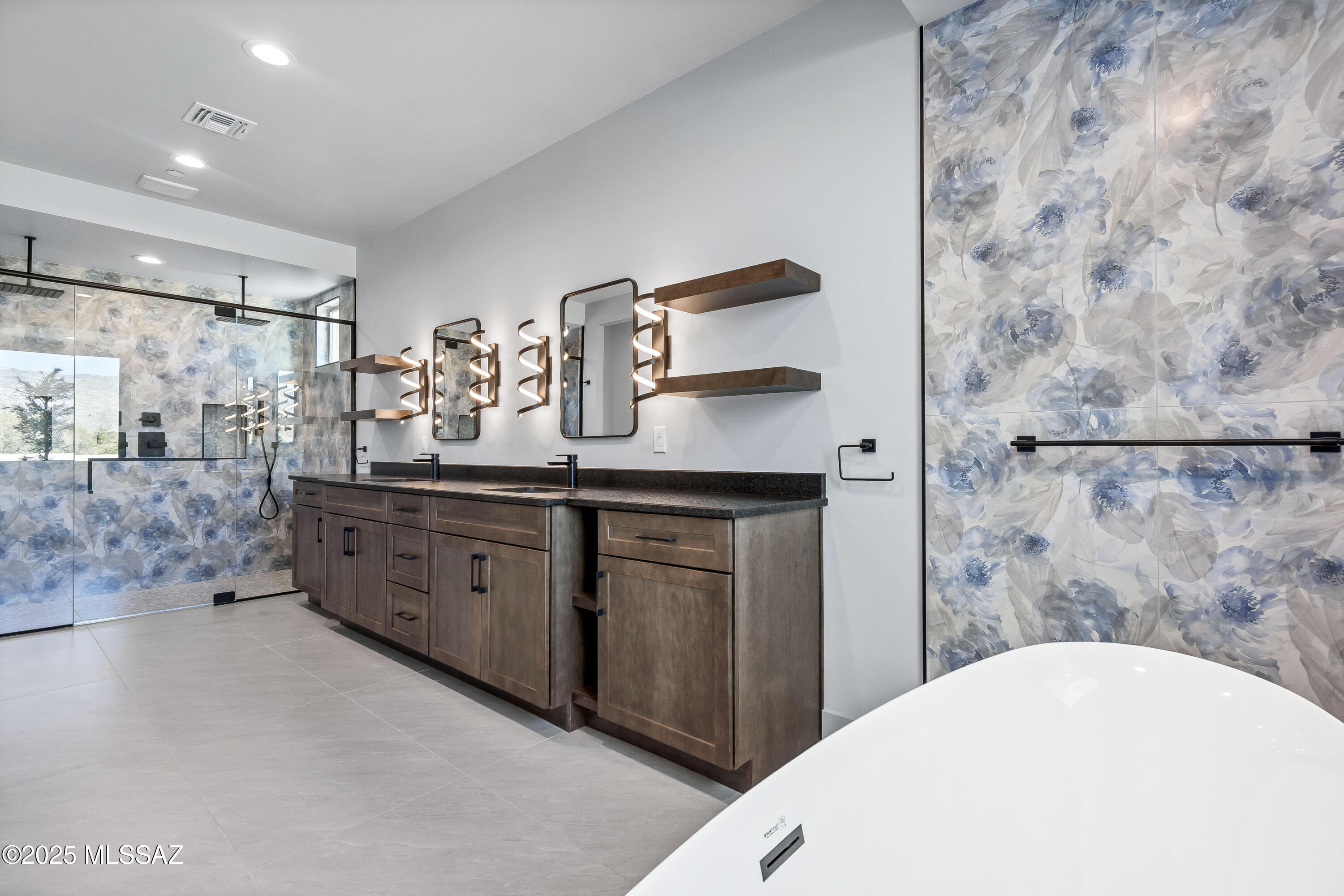 Coyote Creek (1-395) - Residential