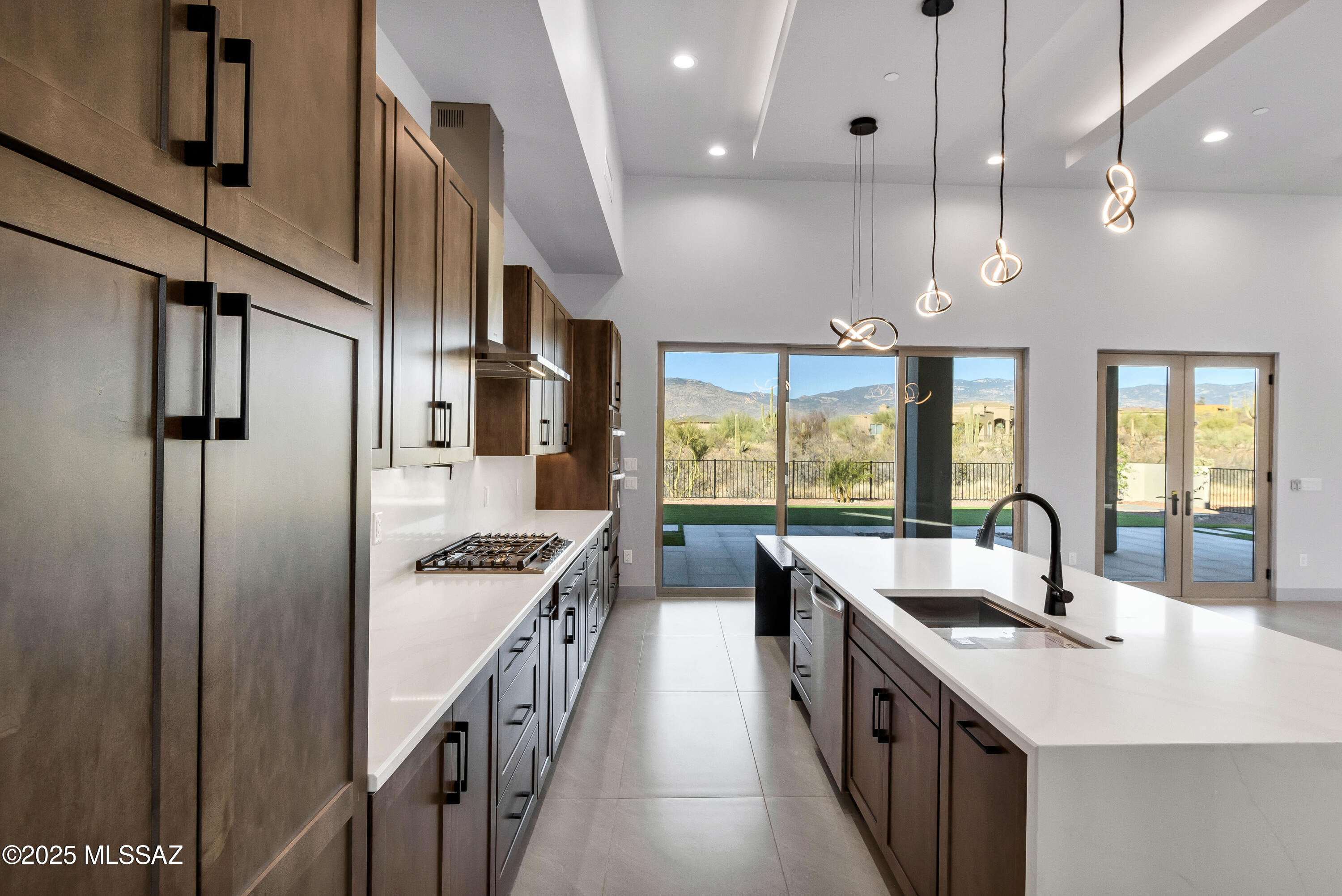 Coyote Creek (1-395) - Residential