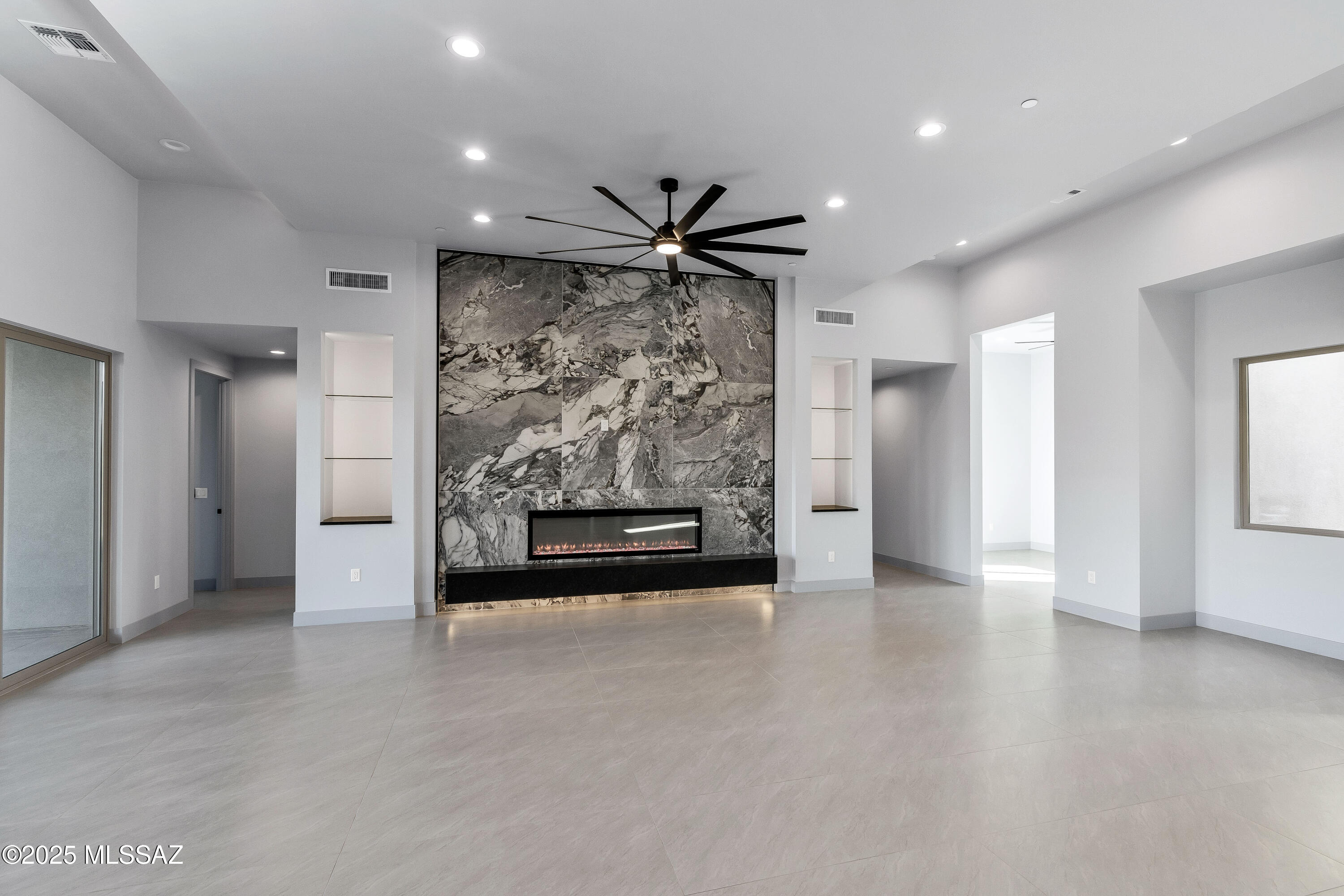 Coyote Creek (1-395) - Residential
