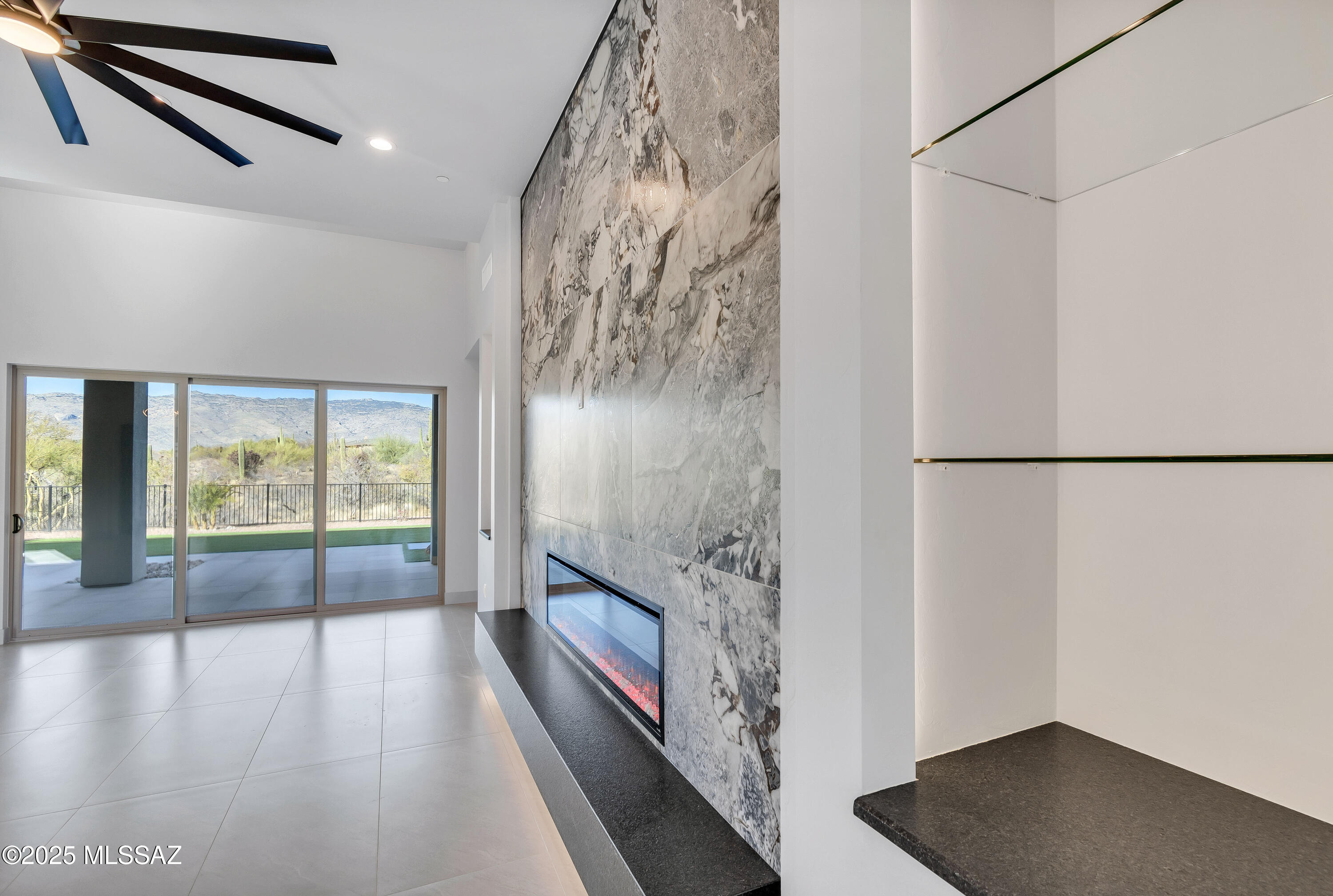Coyote Creek (1-395) - Residential
