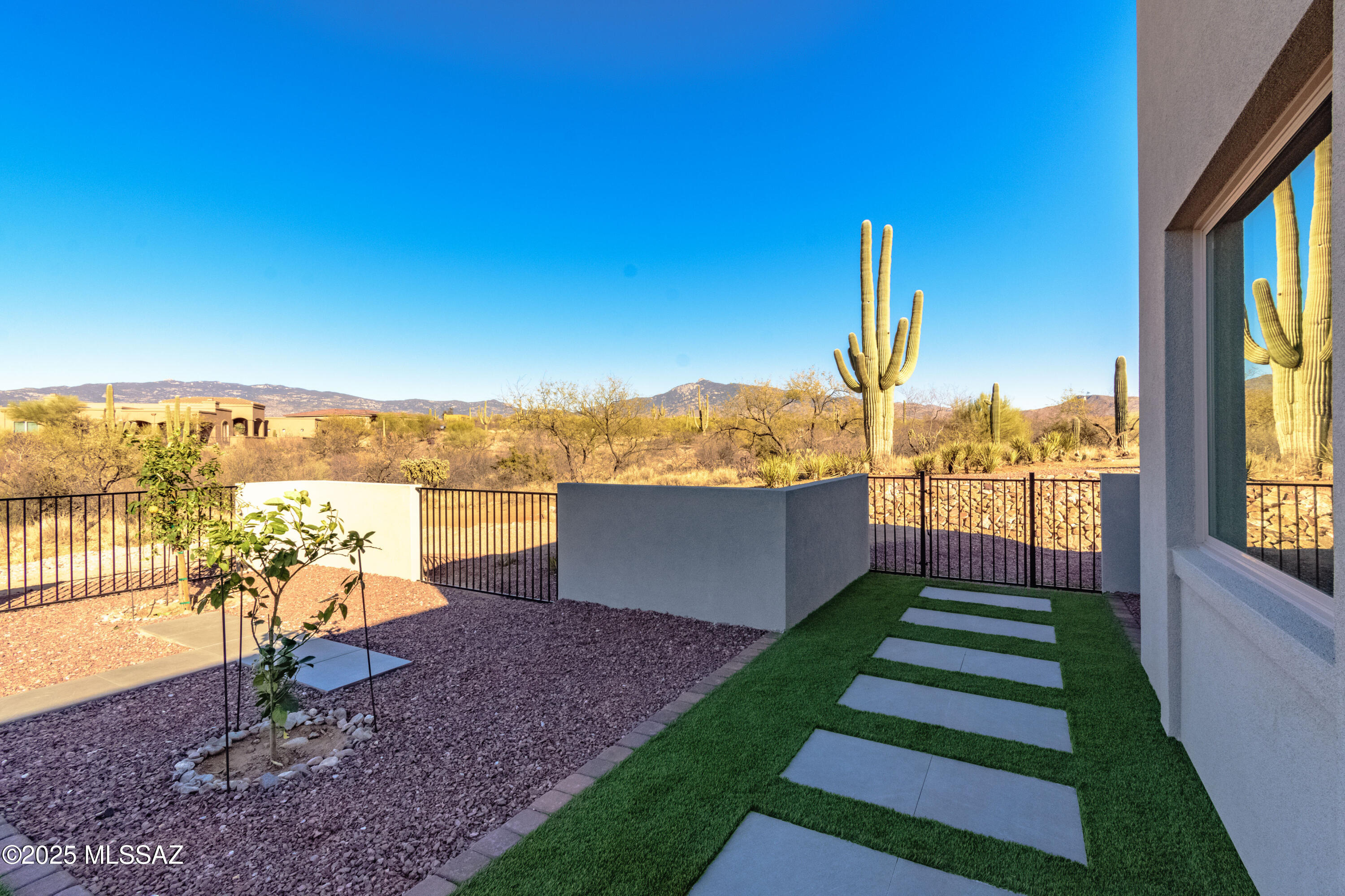 Coyote Creek (1-395) - Residential