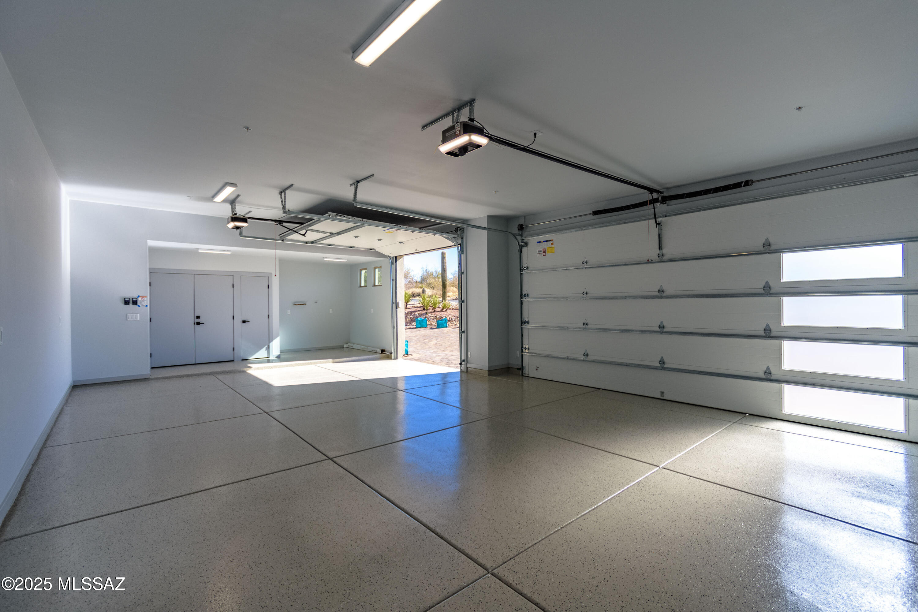 Coyote Creek (1-395) - Residential