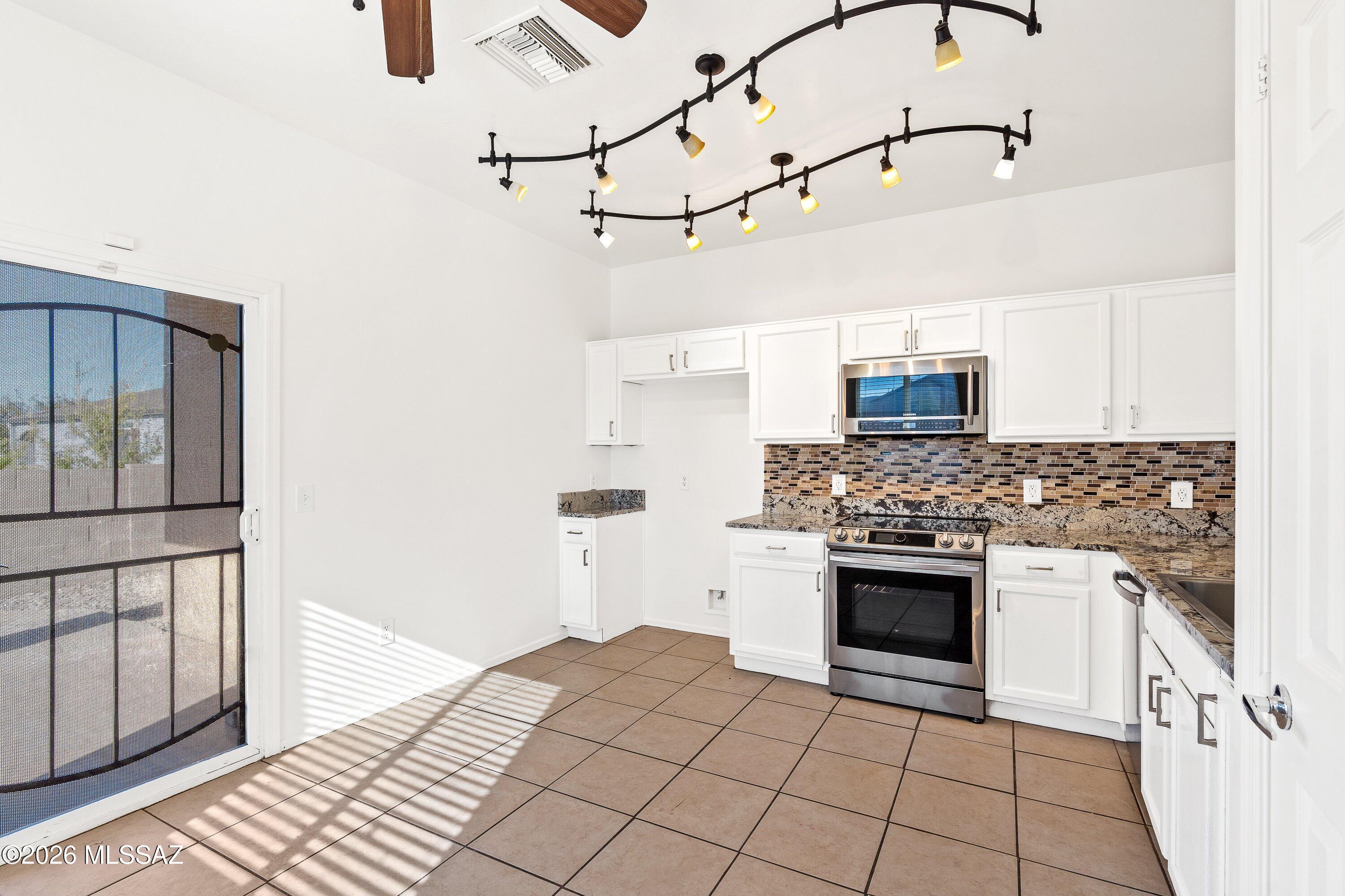 Rancho Valencia (1-583) - Residential Lease