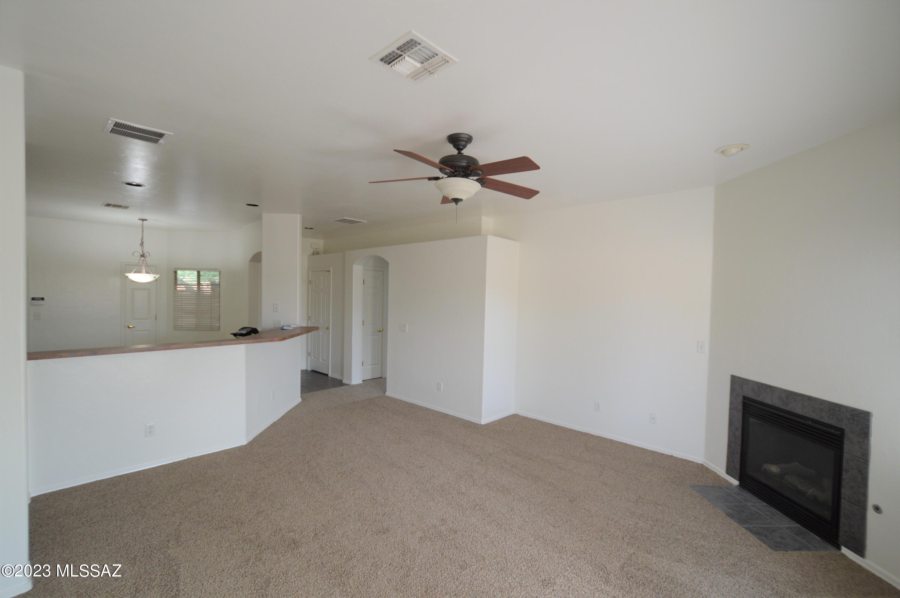 La Joya Verde (1-75) - Residential Lease