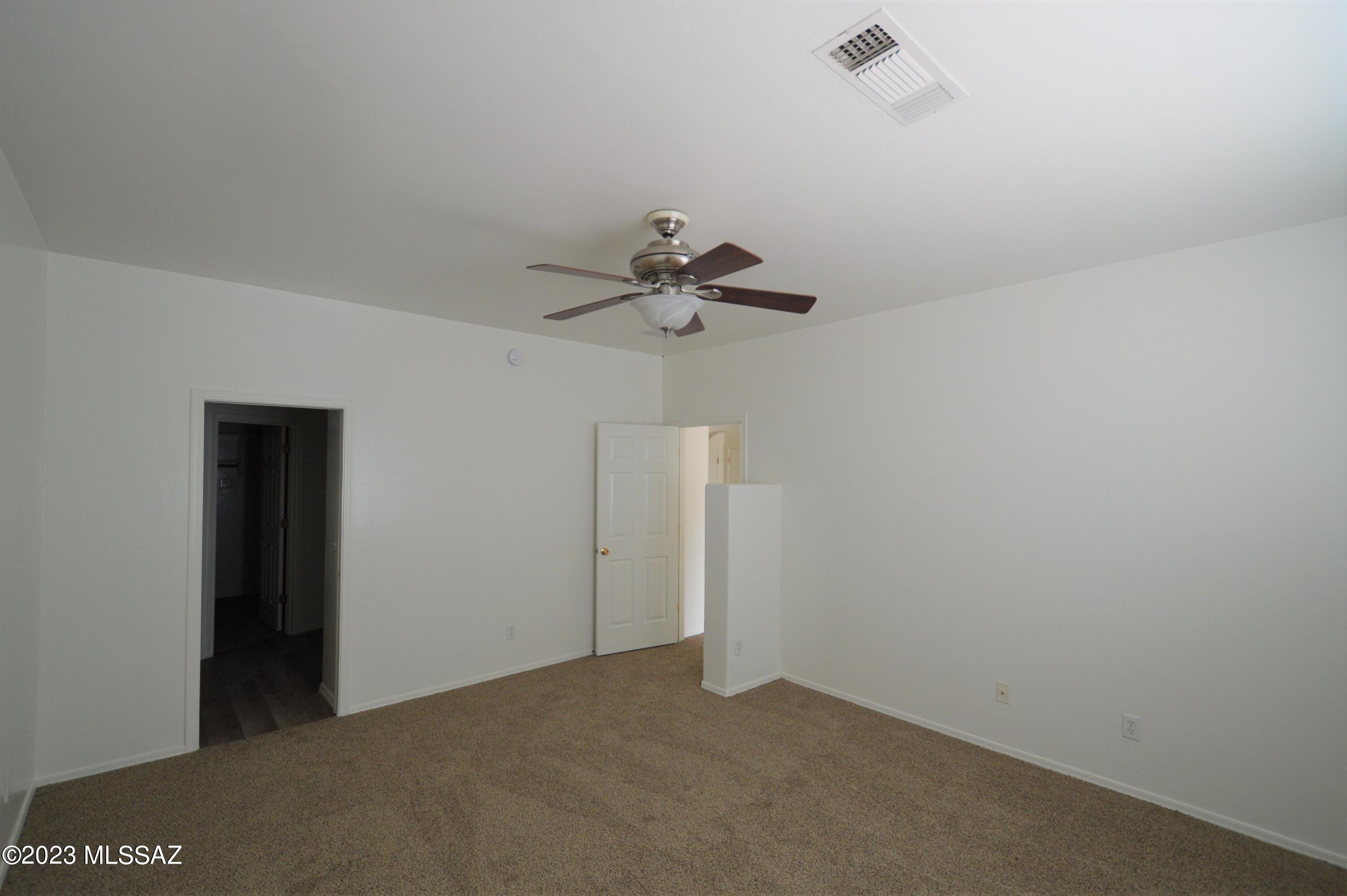 La Joya Verde (1-75) - Residential Lease