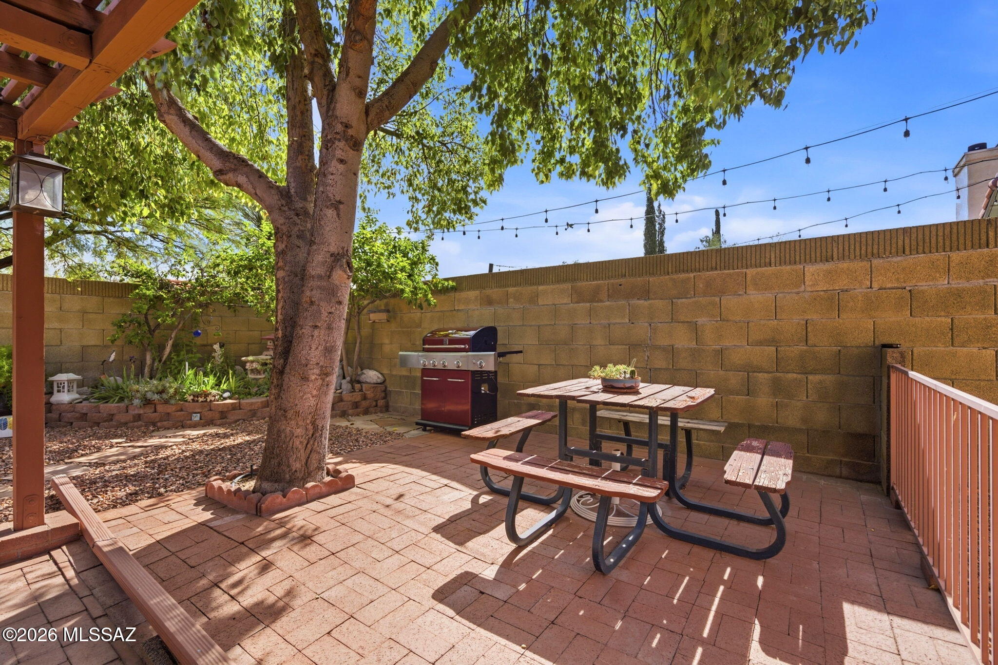 Elliott Homes At Rita Ranch (1-521) - Residential