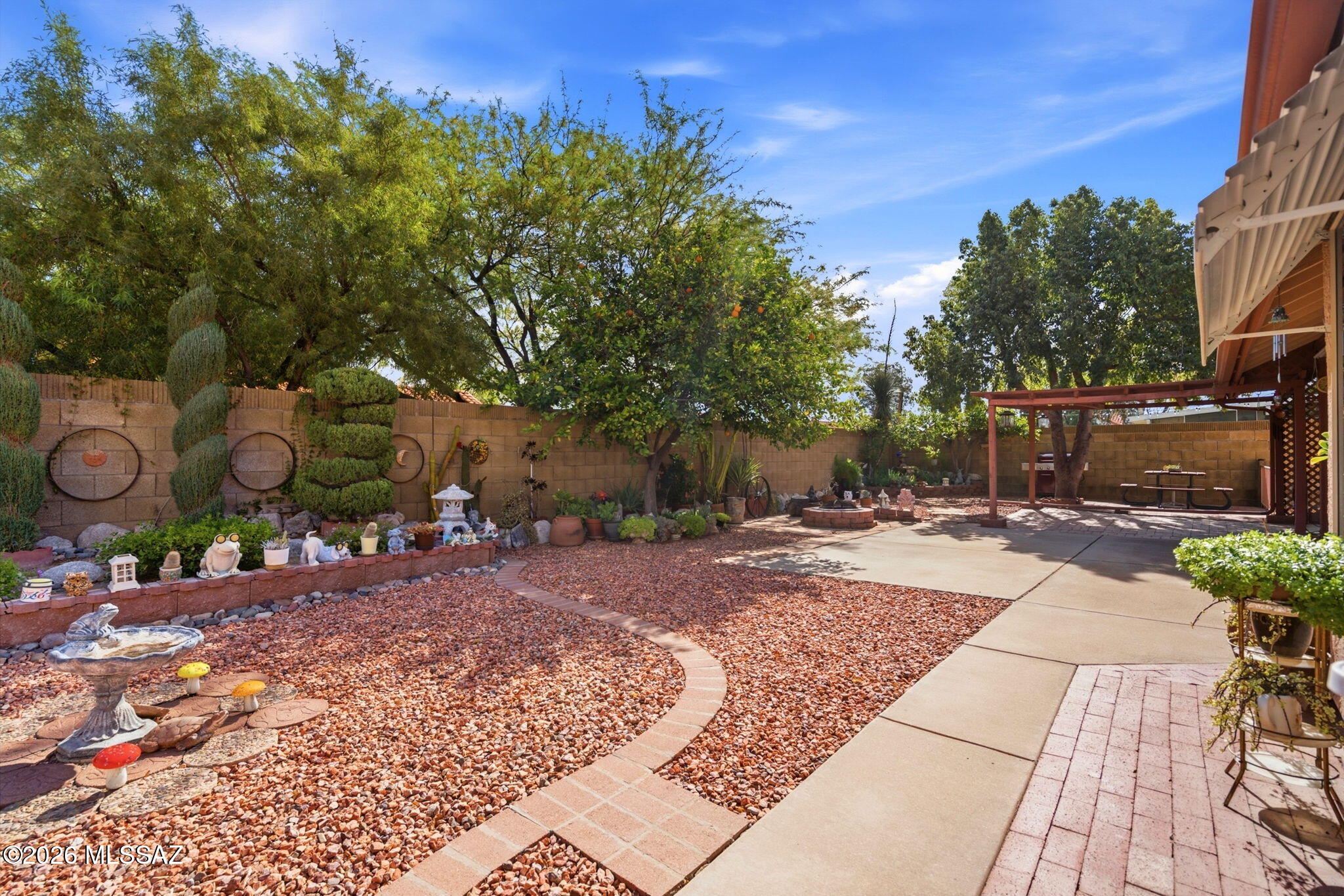Elliott Homes At Rita Ranch (1-521) - Residential