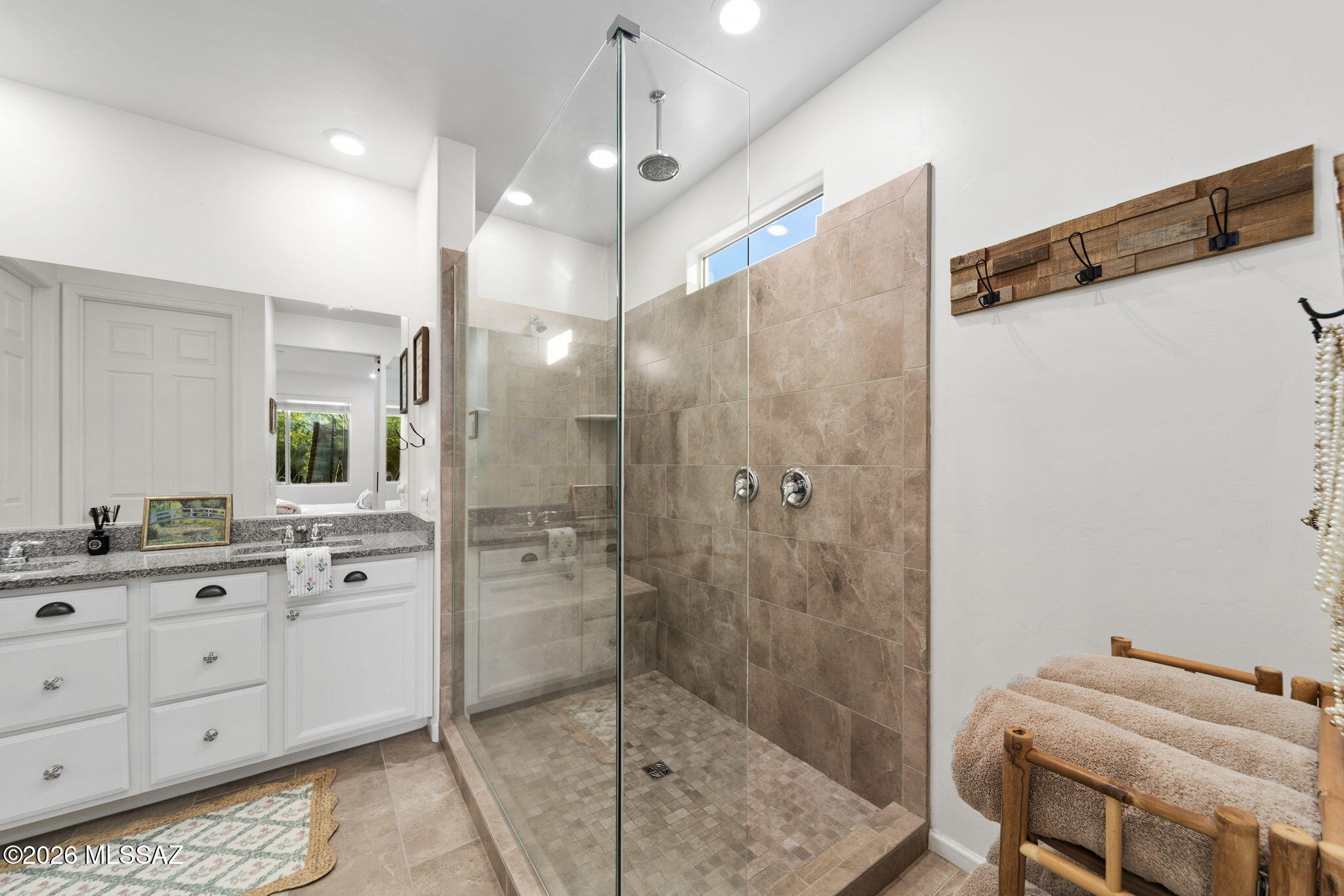 The Vistas At Rincon Knolls SQ20152600506 - Residential