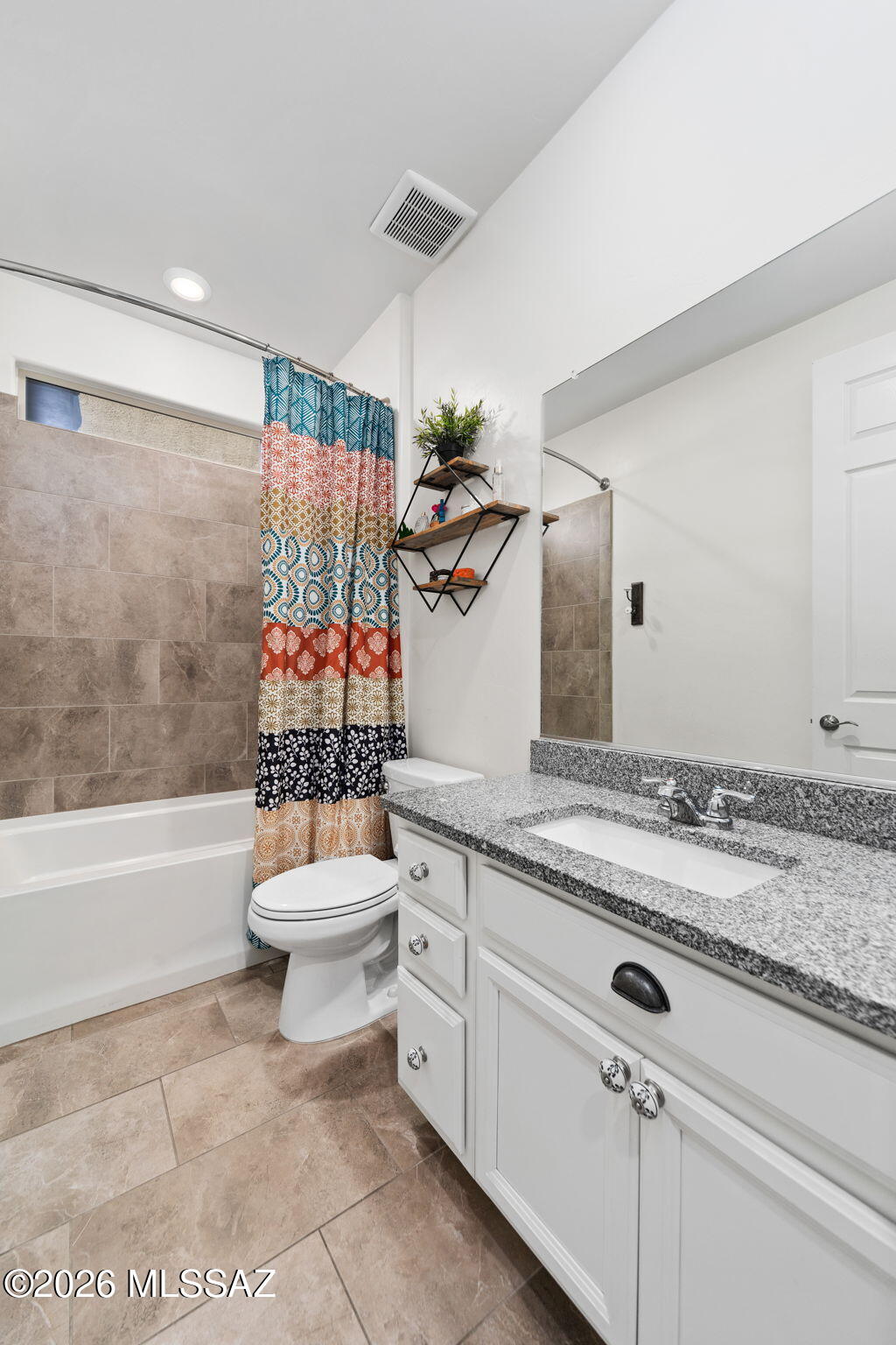 The Vistas At Rincon Knolls SQ20152600506 - Residential