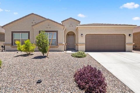 Photo of 10188 N Desert Tea Drive, Marana, AZ 85653 (MLS # 22614884)