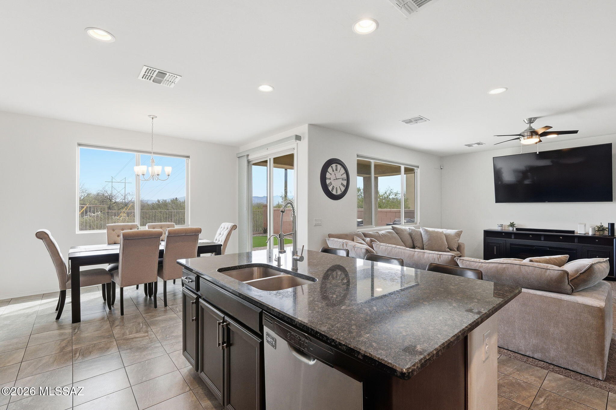 Entrada La Villita SQ20161810742 - Residential