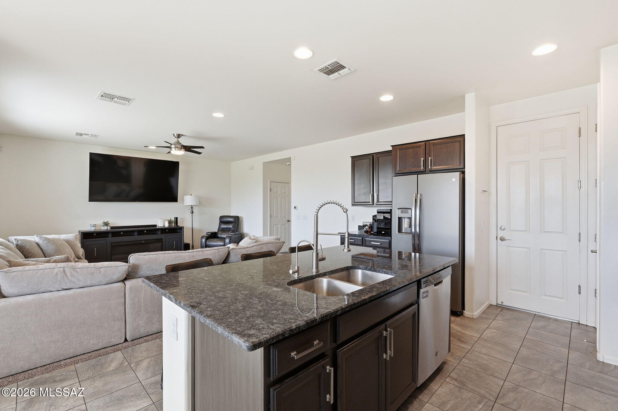 15901 S Camino Casal