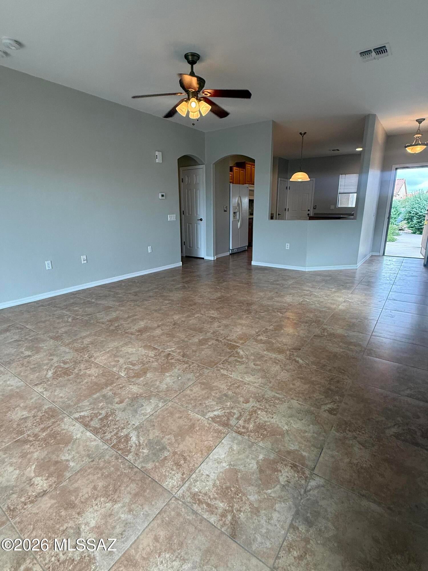 158 W Calle Del Estribo