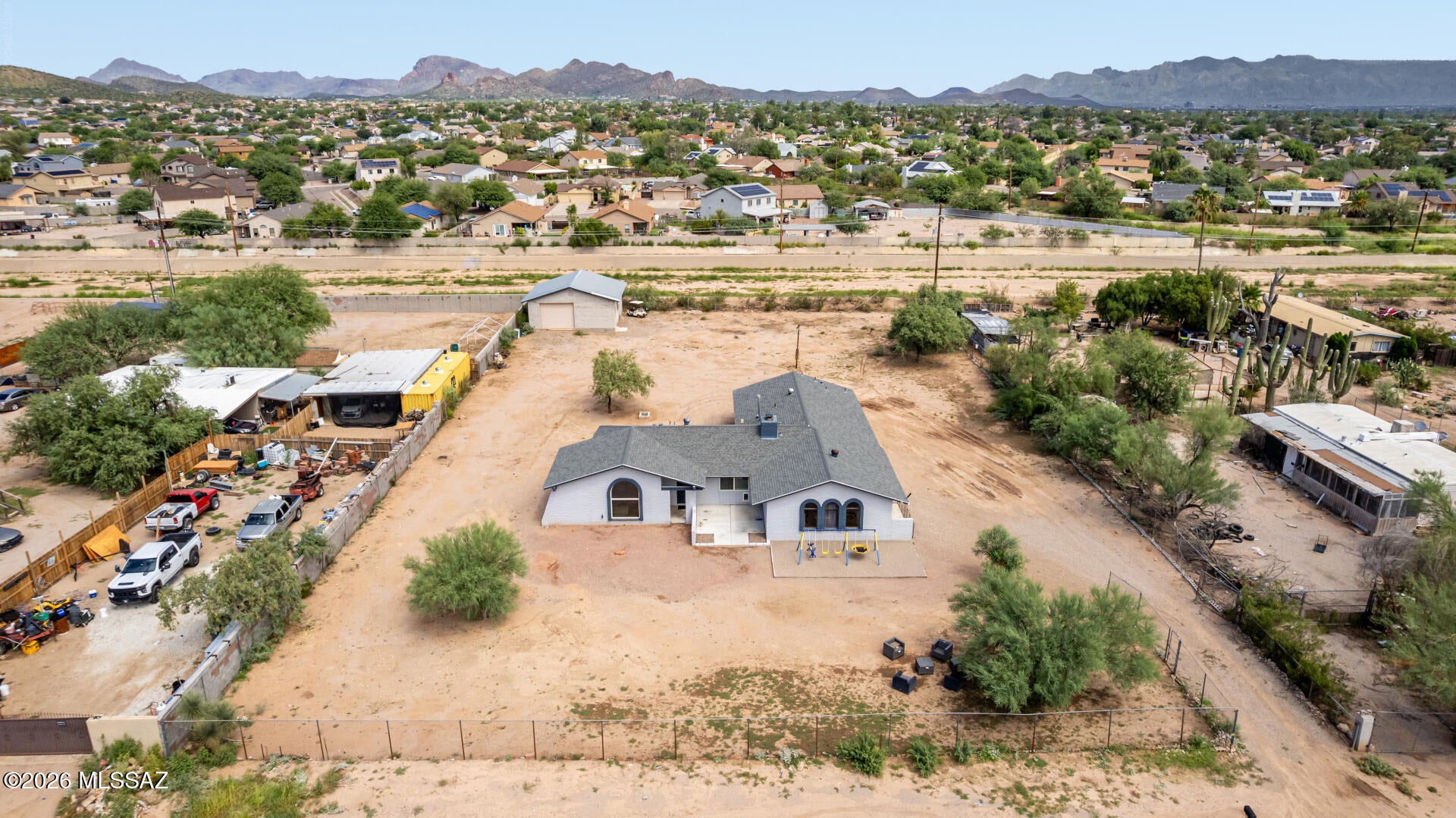 3230 W Via Santa Dorotea